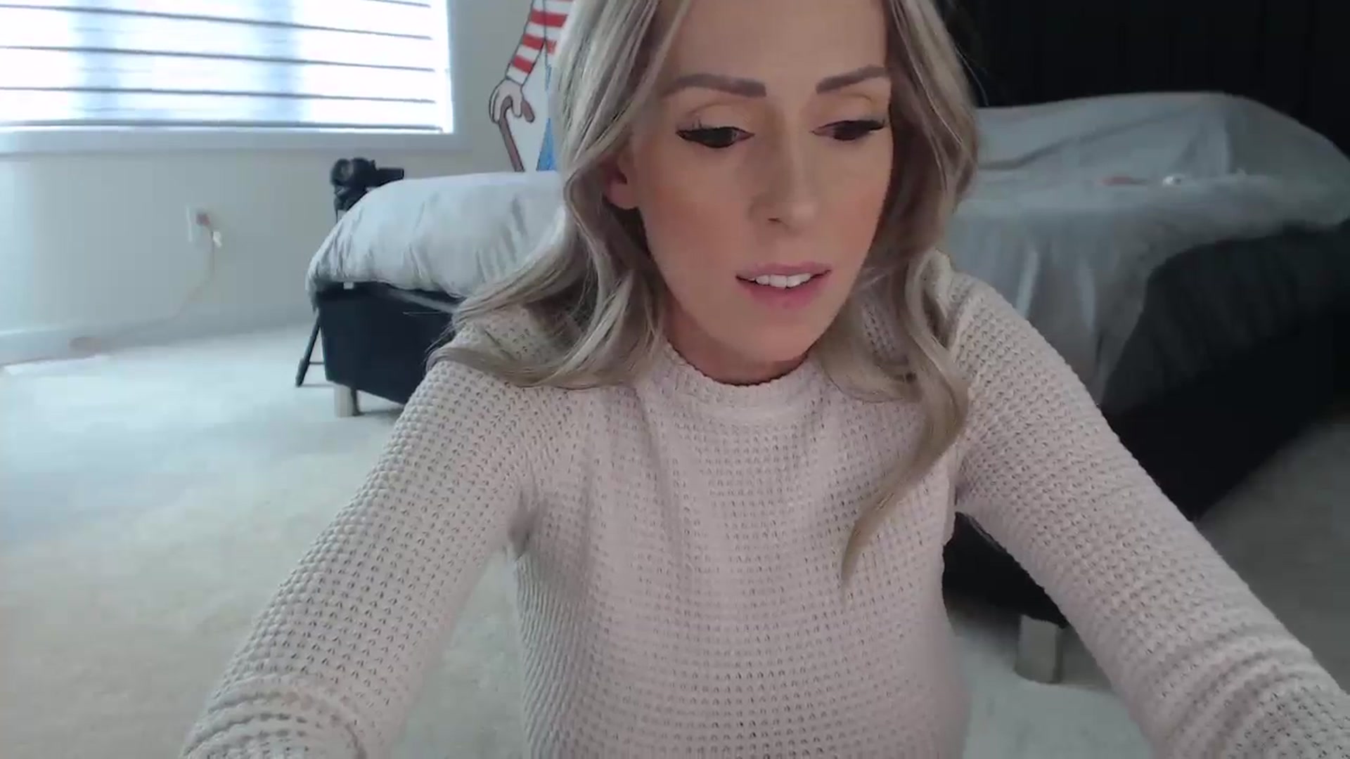 Gallery image thumbnail from Heidi_Wow's myfreecams stream on, 12/14/2023, 19:08 image 8 of 20