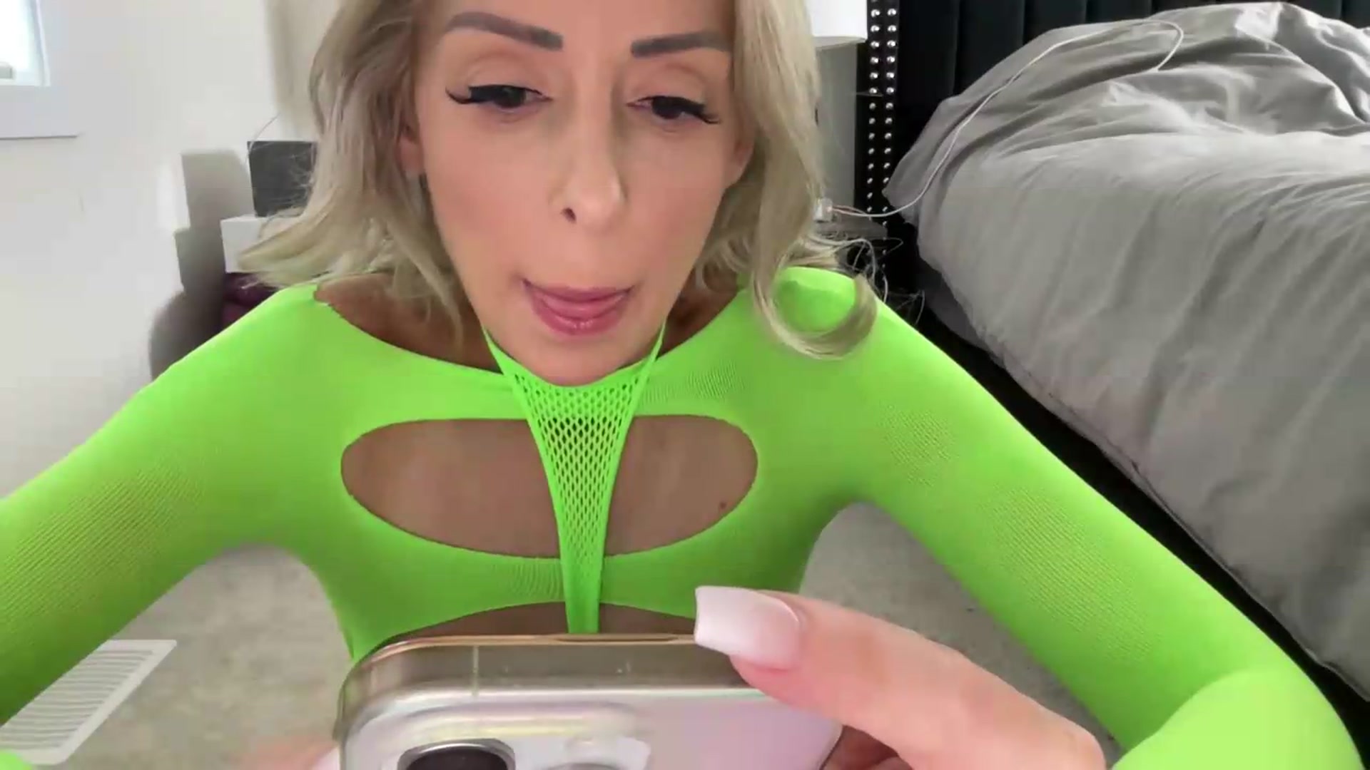 Gallery image thumbnail from Heidi_Wow's myfreecams stream on, 05/13/2026, 20:36 image 13 of 20