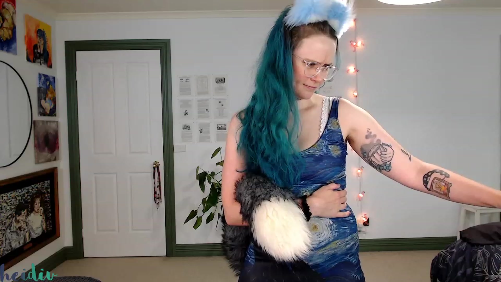 Gallery image thumbnail from Heidiv's myfreecams stream on, 02/18/2023, 03:52 image 4 of 20