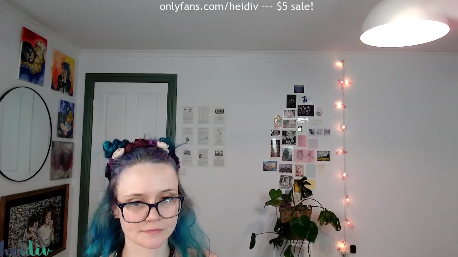 Gallery image thumbnail from Heidiv's myfreecams stream on, 04/01/2023, 10:12 image 16 of 20