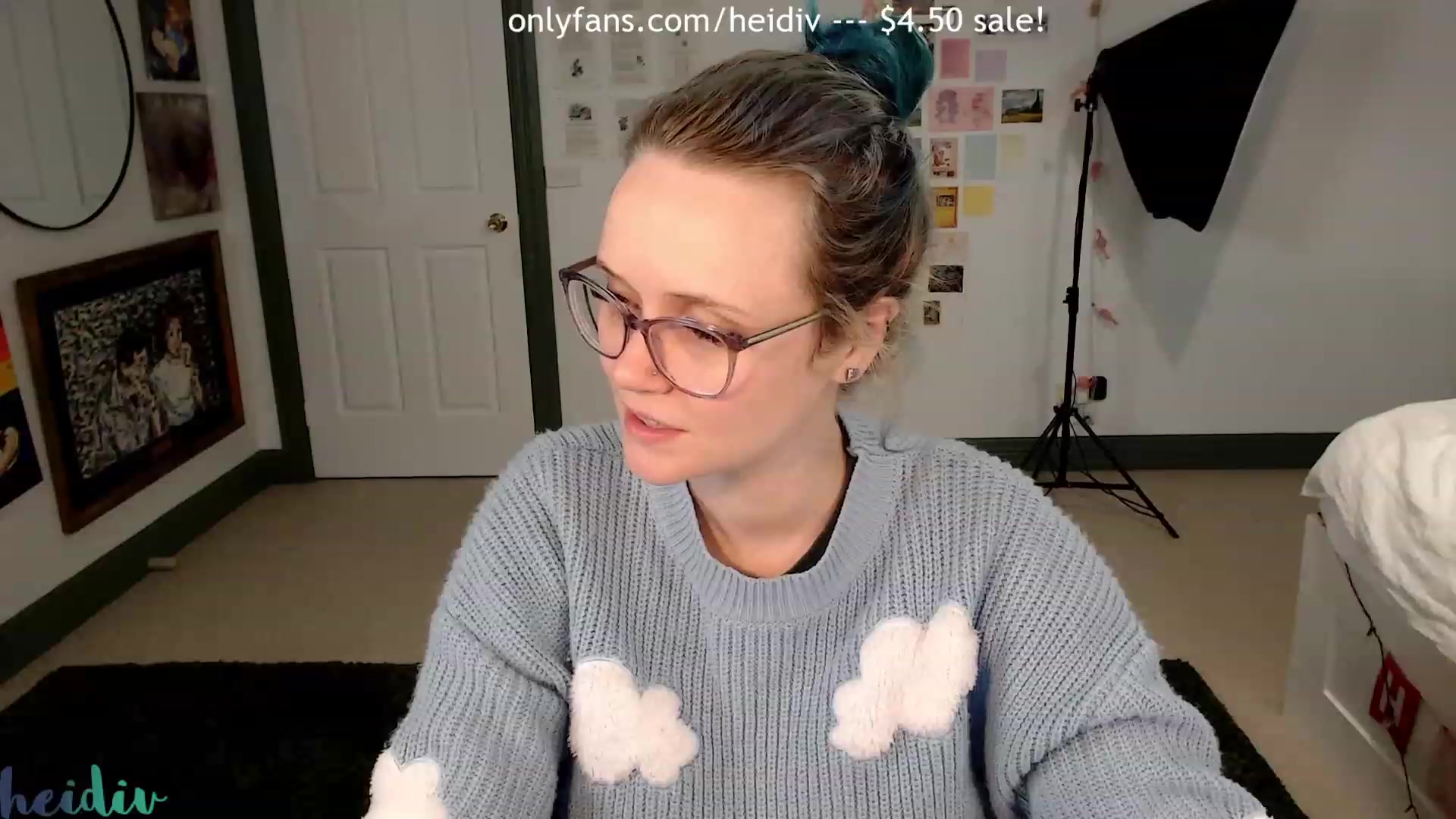 Gallery image thumbnail from Heidiv's myfreecams stream on, 05/19/2023, 11:50 image 11 of 20