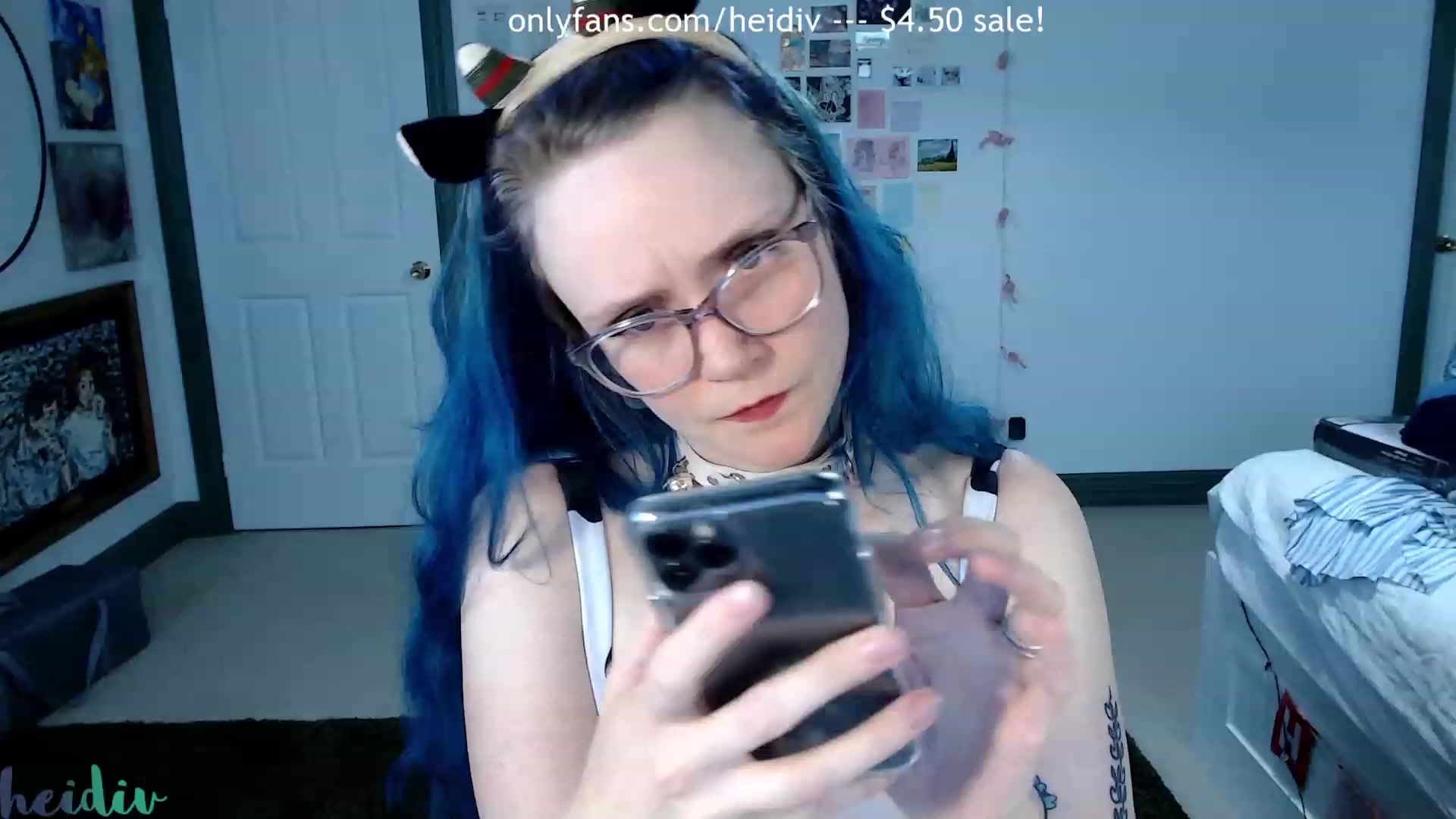 Gallery image thumbnail from Heidiv's myfreecams stream on, 06/01/2023, 11:28 image 12 of 20