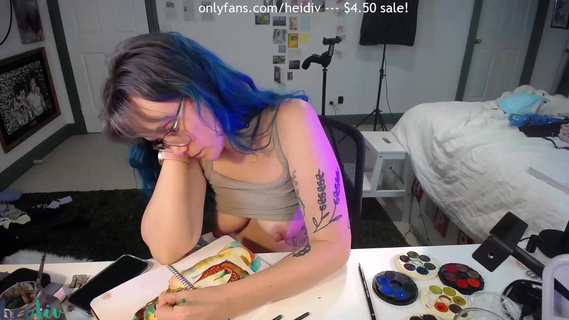 Gallery image thumbnail from Heidiv's myfreecams stream on, 06/10/2023, 11:15 image 13 of 20