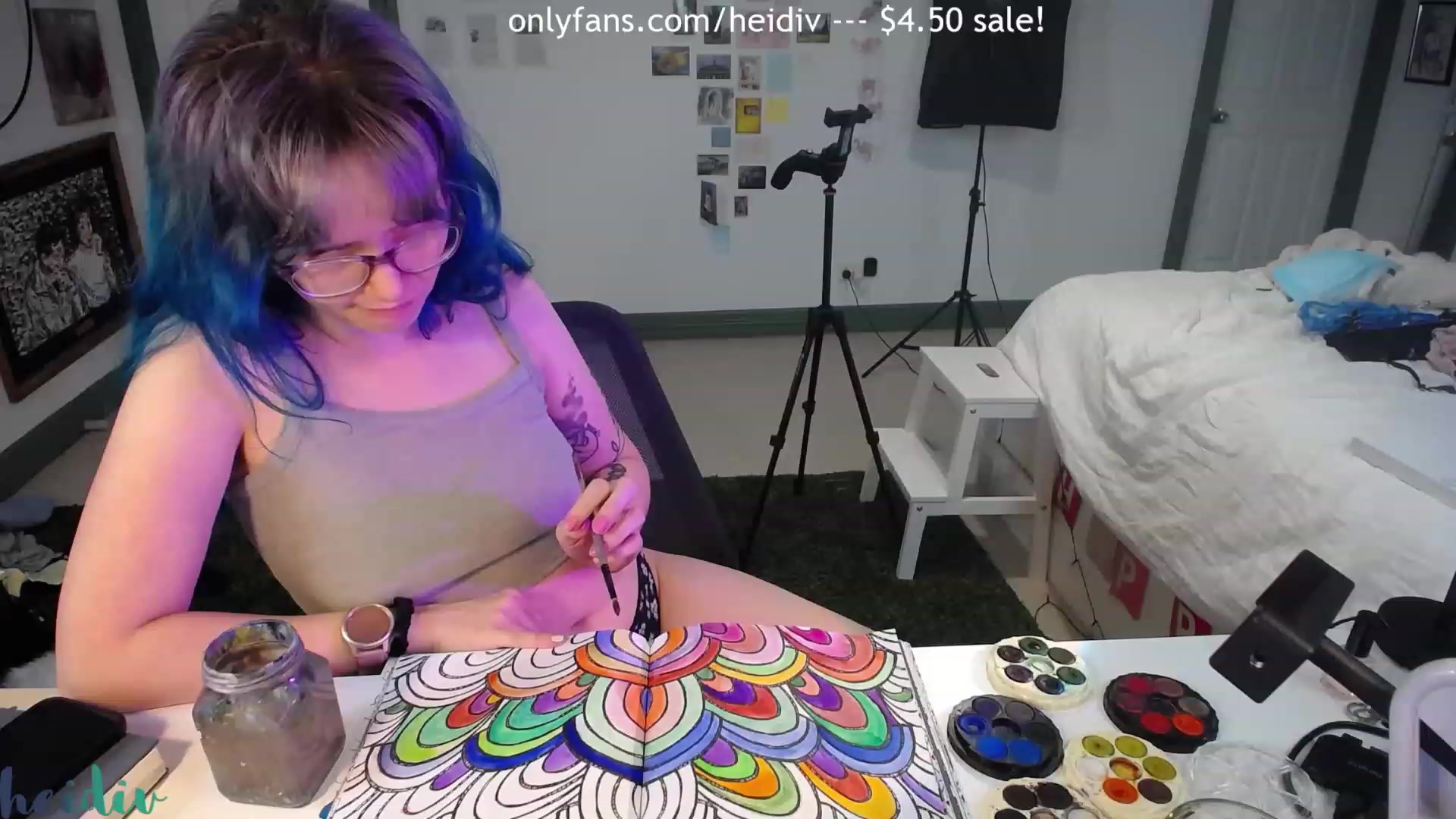 Gallery image thumbnail from Heidiv's myfreecams stream on, 06/10/2023, 11:15 image 3 of 20