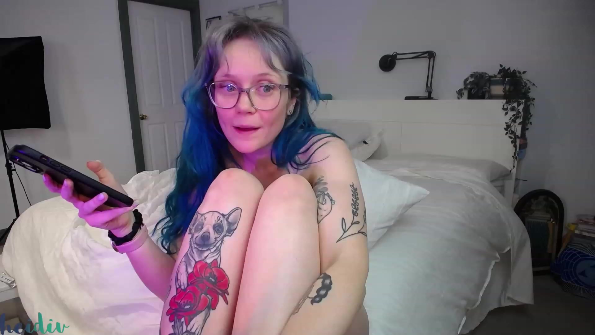 Gallery image thumbnail from Heidiv's myfreecams stream on, 06/10/2023, 12:17 image 20 of 20
