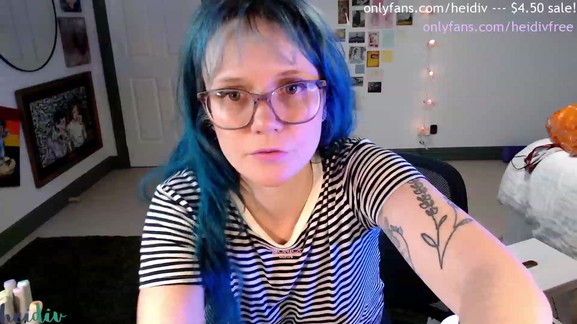 Gallery image thumbnail from Heidiv's myfreecams stream on, 07/07/2023, 11:08 image 3 of 20