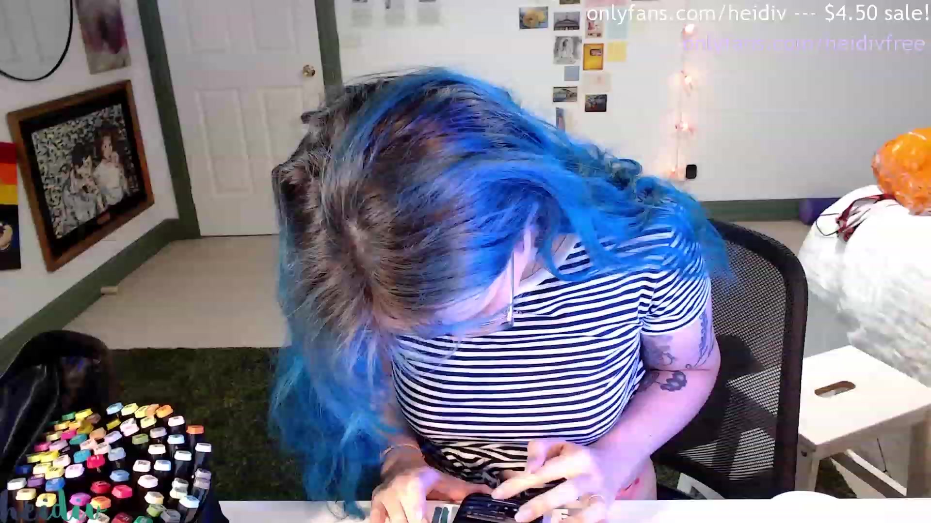 Gallery image thumbnail from Heidiv's myfreecams stream on, 07/07/2023, 11:08 image 9 of 20