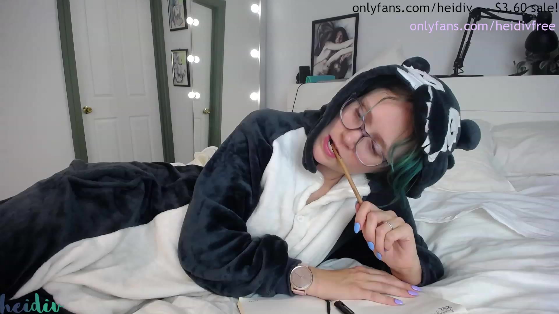 Gallery image thumbnail from Heidiv's myfreecams stream on, 09/10/2023, 09:44 image 7 of 20