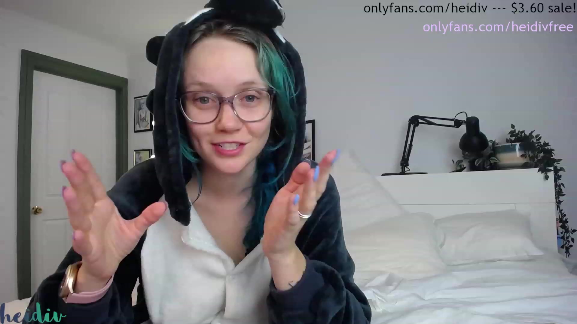 Gallery image thumbnail from Heidiv's myfreecams stream on, 09/10/2023, 09:44 image 18 of 20