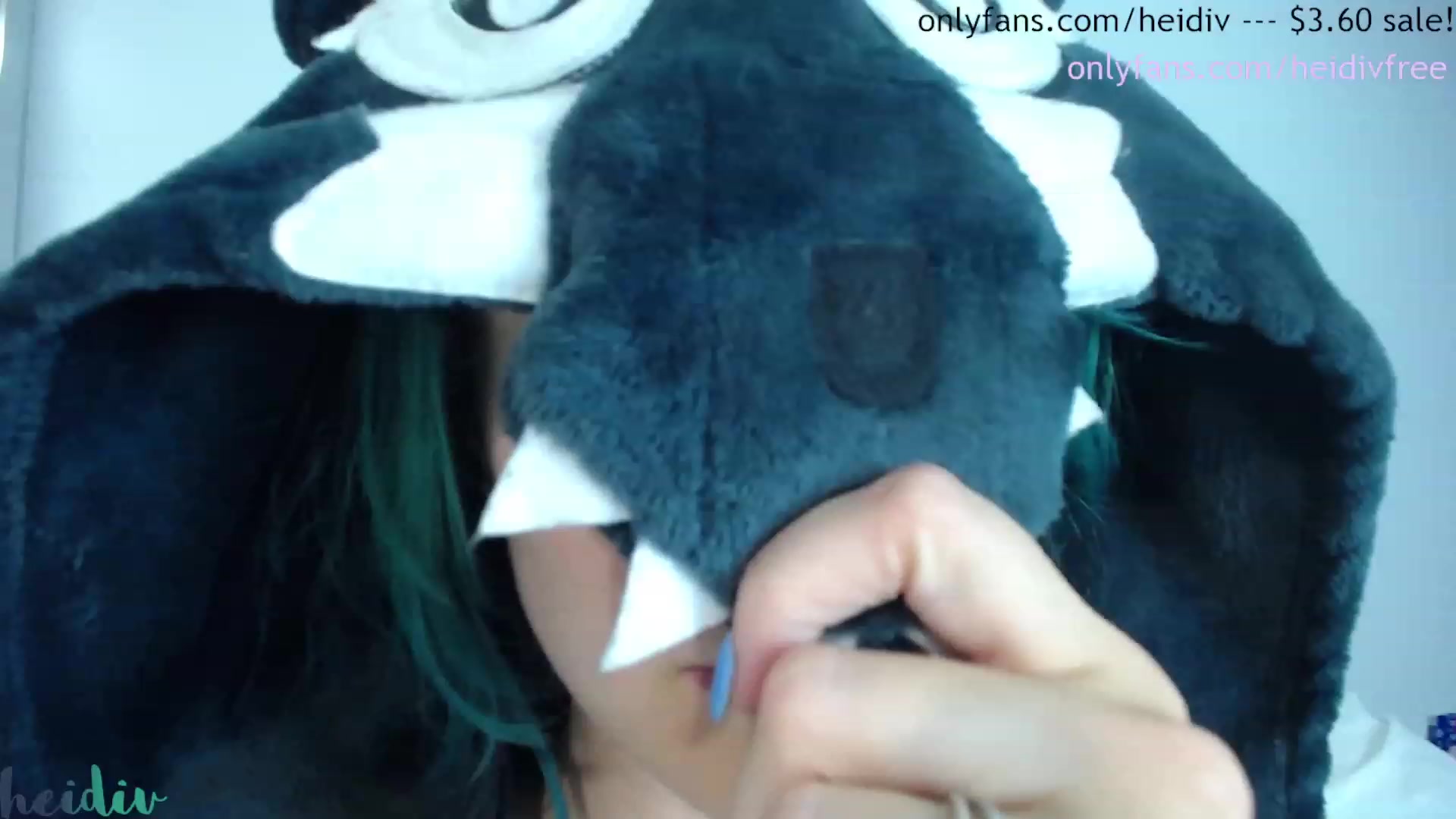 Gallery image thumbnail from Heidiv's myfreecams stream on, 09/10/2023, 11:03 image 2 of 20