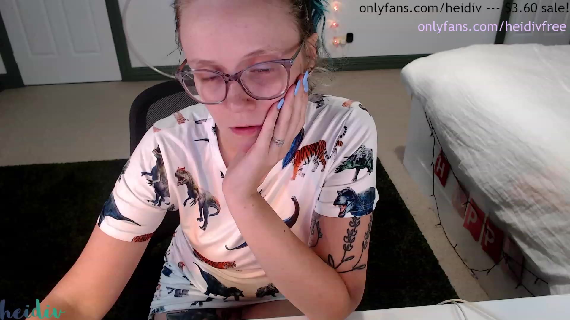 Gallery image thumbnail from Heidiv's myfreecams stream on, 09/16/2023, 11:44 image 1 of 20