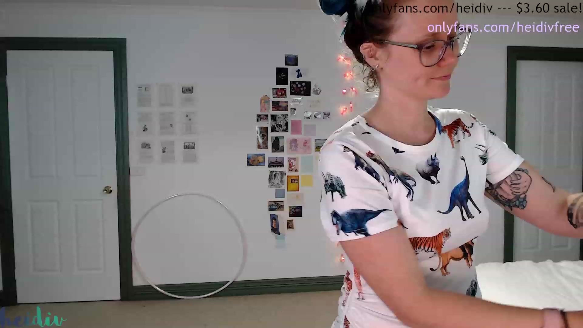 Gallery image thumbnail from Heidiv's myfreecams stream on, 09/16/2023, 11:44 image 7 of 20