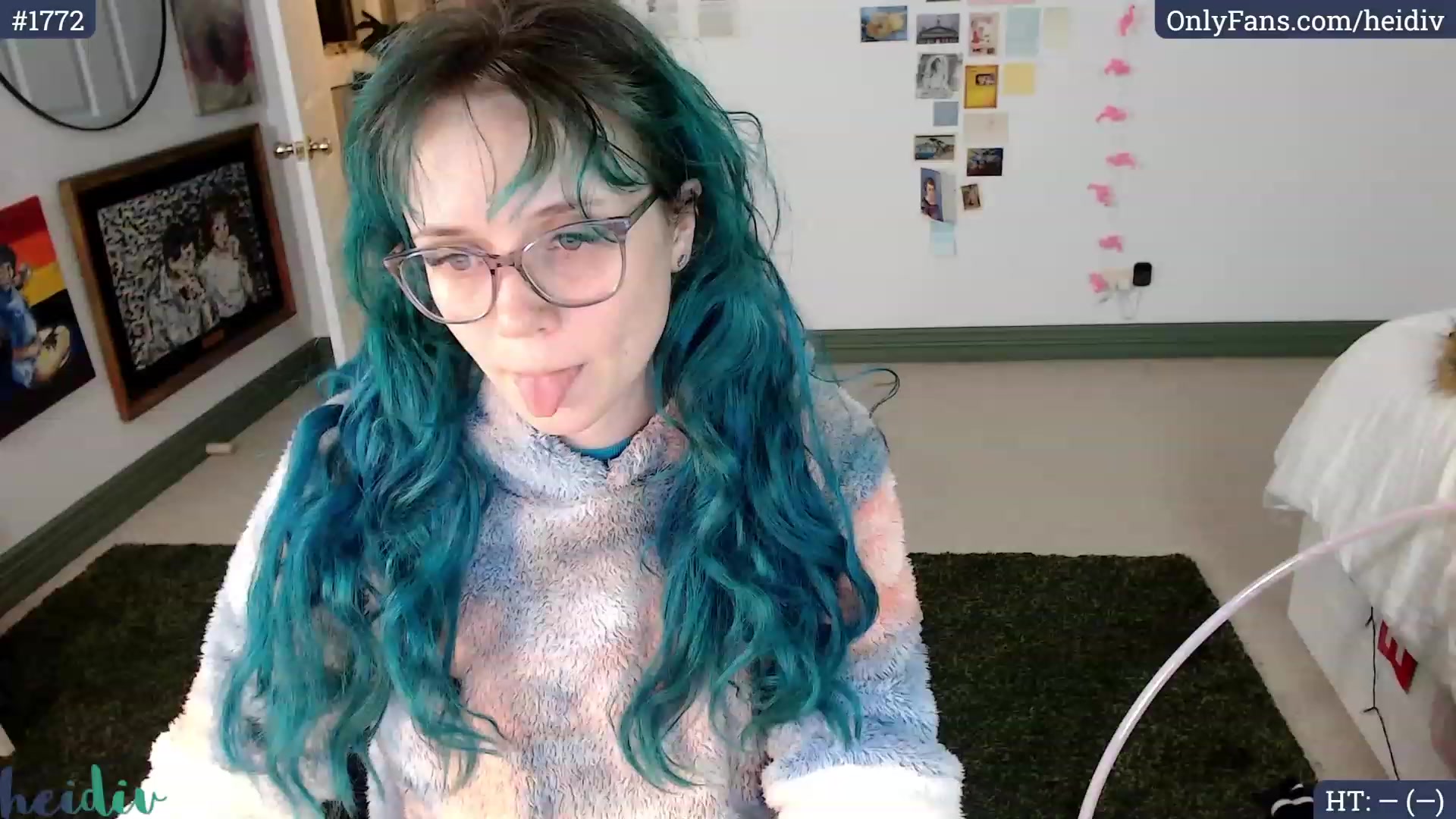 Gallery image thumbnail from Heidiv's myfreecams stream on, 10/03/2023, 11:20 image 1 of 20
