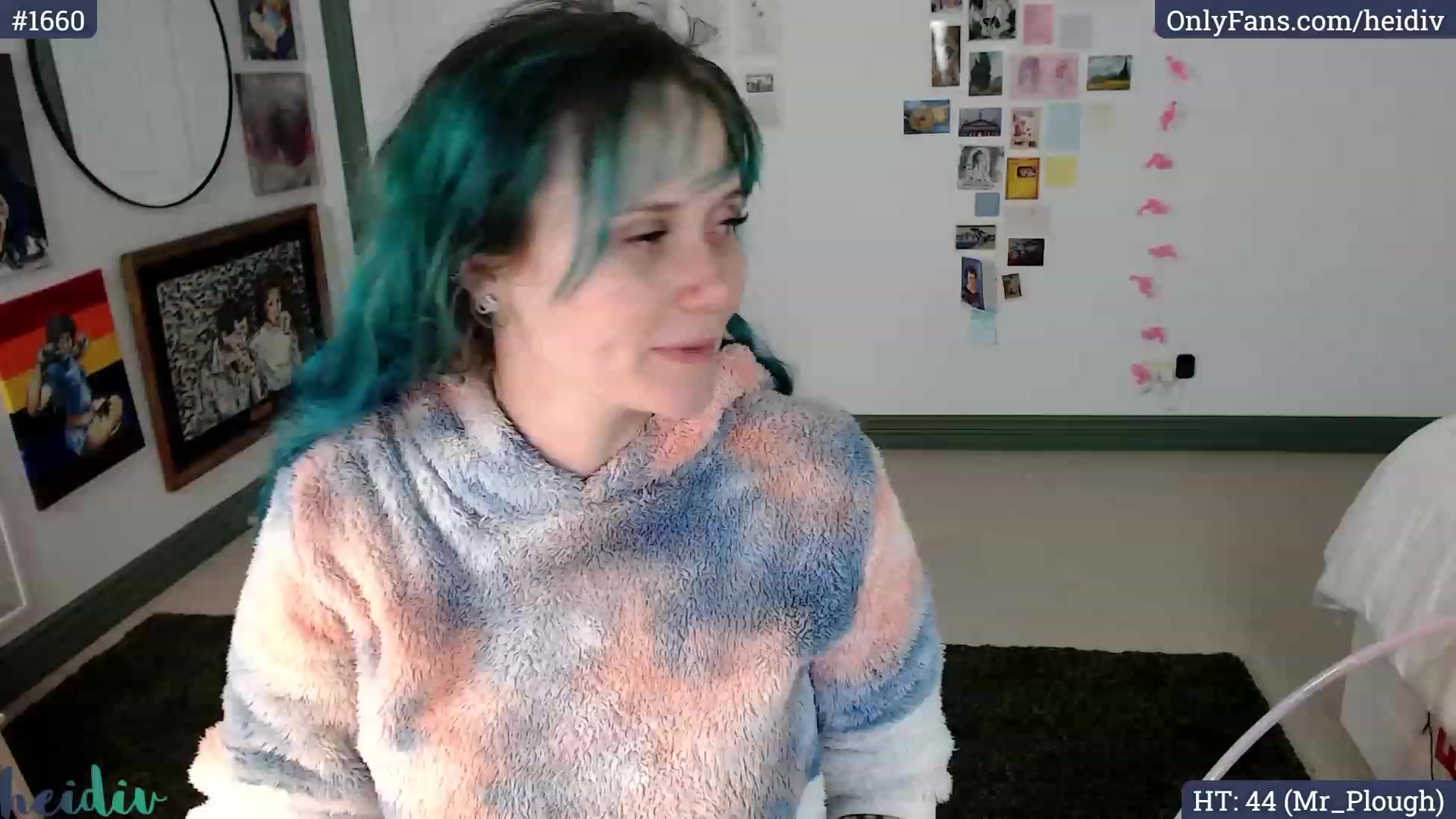 Gallery image thumbnail from Heidiv's myfreecams stream on, 10/03/2023, 11:20 image 7 of 20