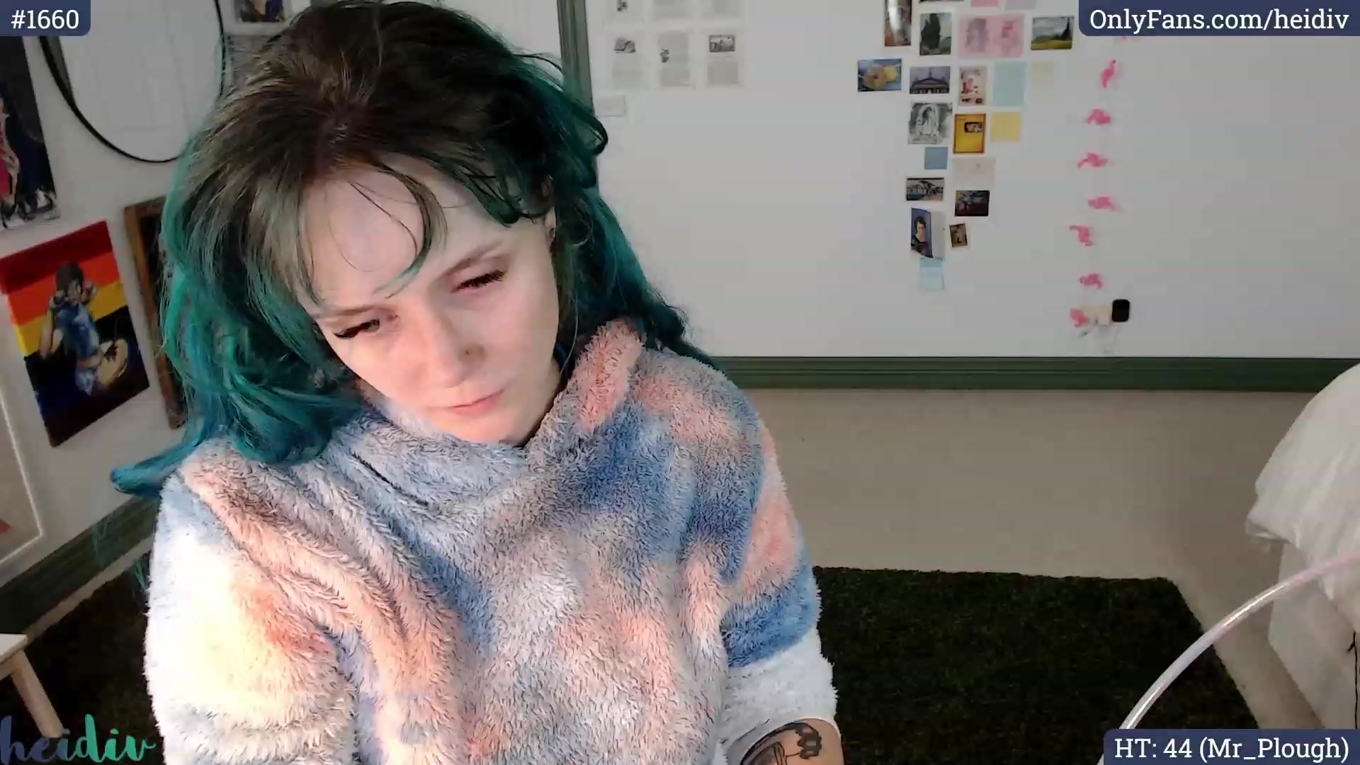 Gallery image thumbnail from Heidiv's myfreecams stream on, 10/03/2023, 11:20 image 6 of 20