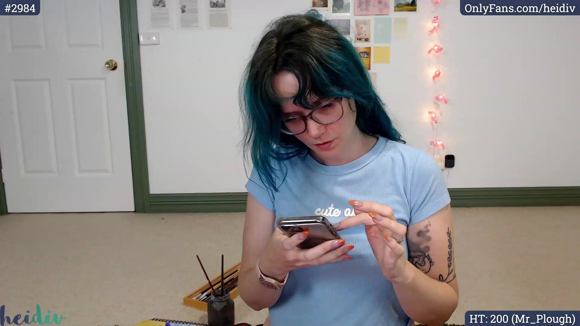 Gallery image thumbnail from Heidiv's myfreecams stream on, 10/07/2023, 09:17 image 17 of 20