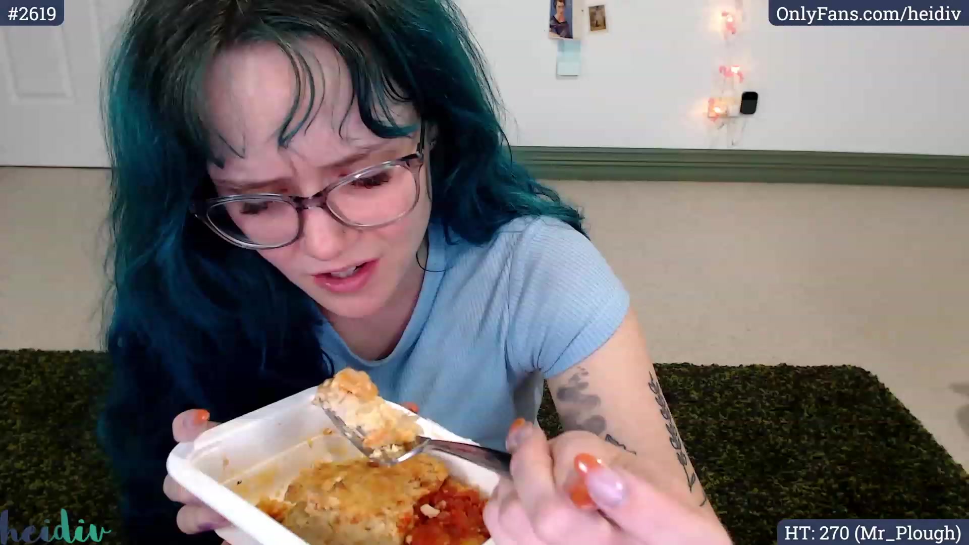 Gallery image thumbnail from Heidiv's myfreecams stream on, 10/07/2023, 10:10 image 4 of 20