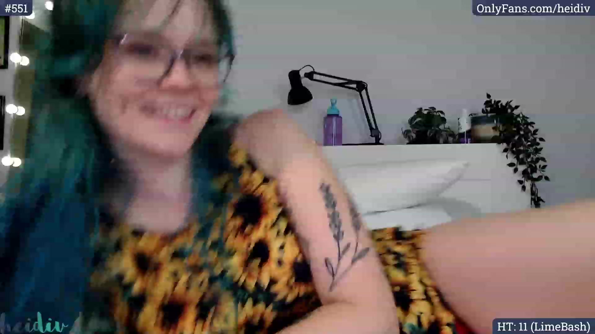 Gallery image thumbnail from Heidiv's myfreecams stream on, 11/01/2023, 09:16 image 6 of 20
