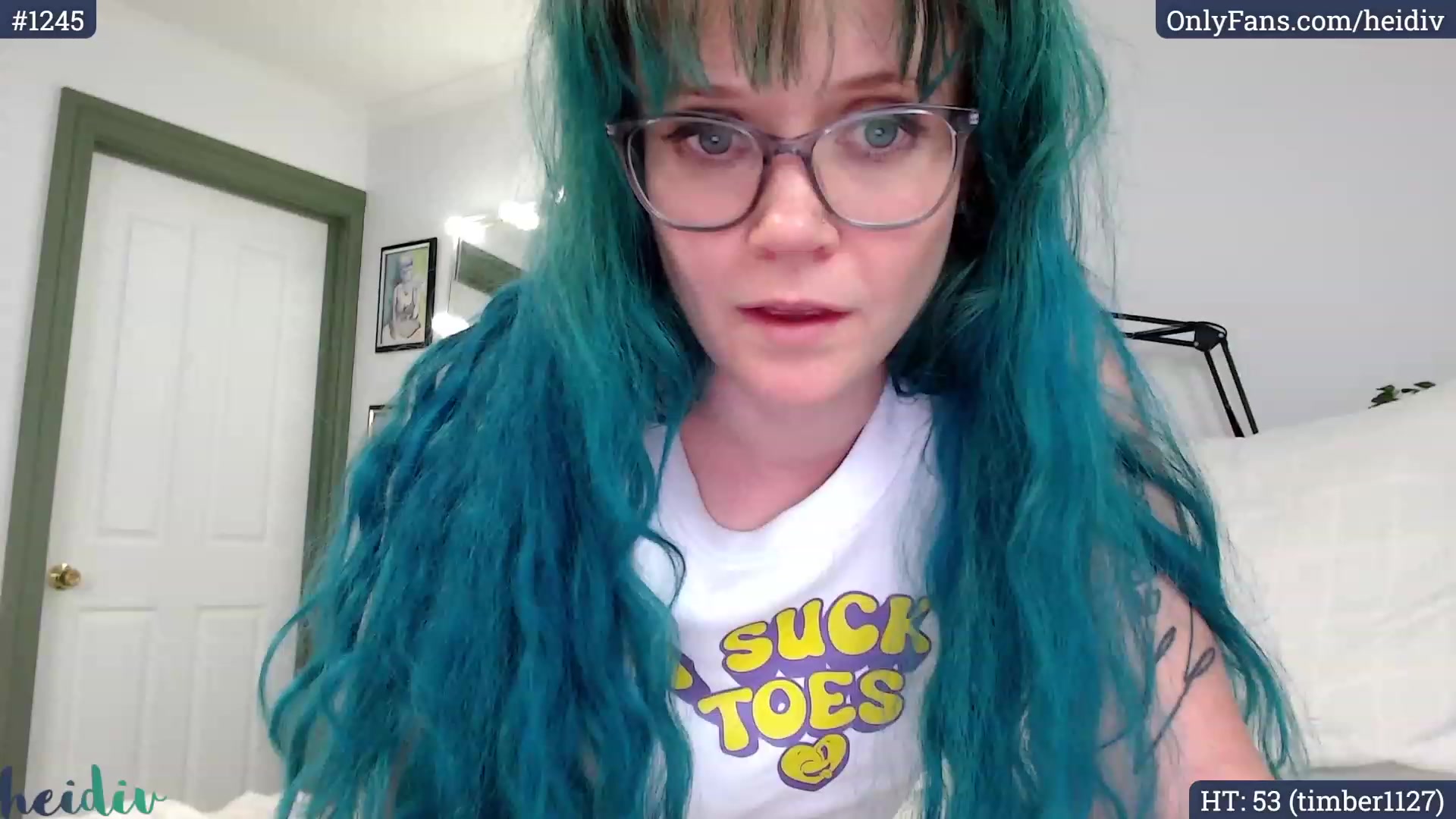 Gallery image thumbnail from Heidiv's myfreecams stream on, 11/11/2023, 10:41 image 4 of 20