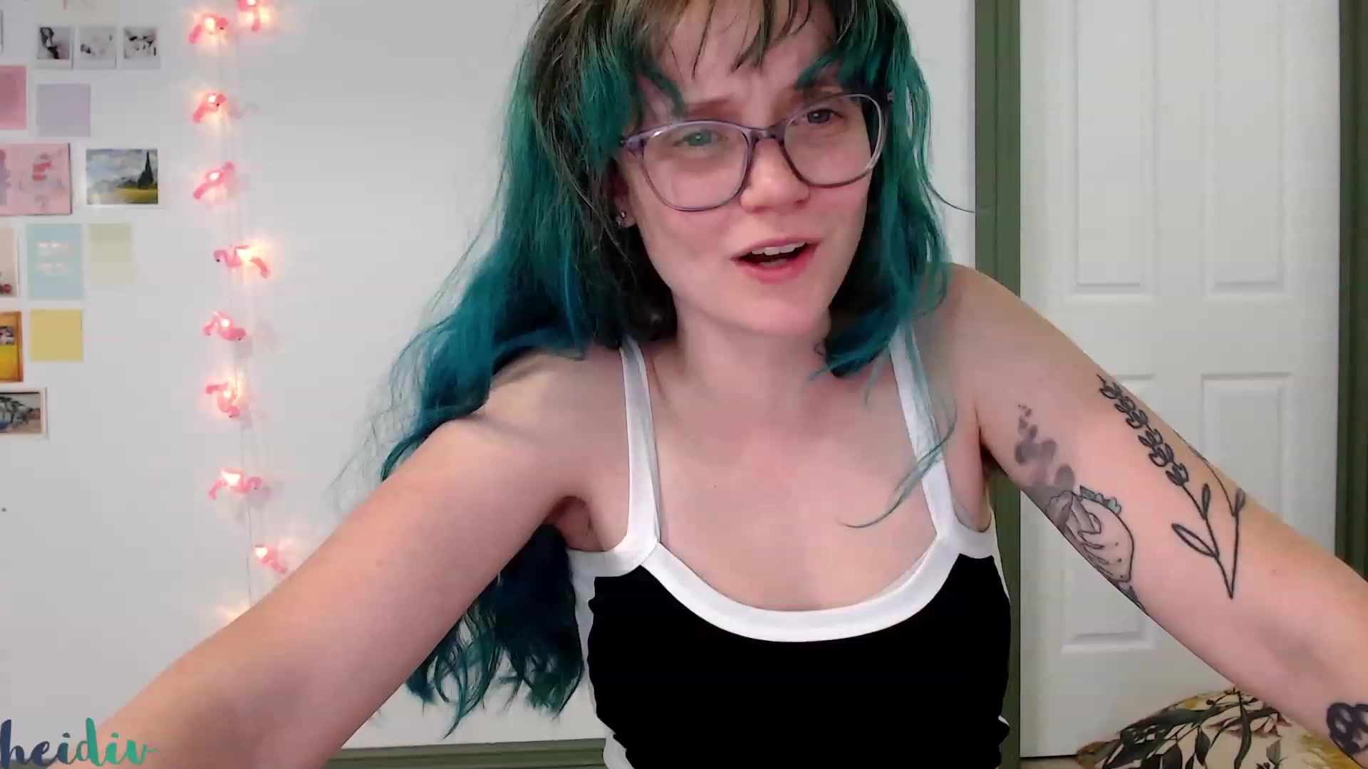 Gallery image thumbnail from Heidiv's myfreecams stream on, 11/12/2023, 10:32 image 5 of 20