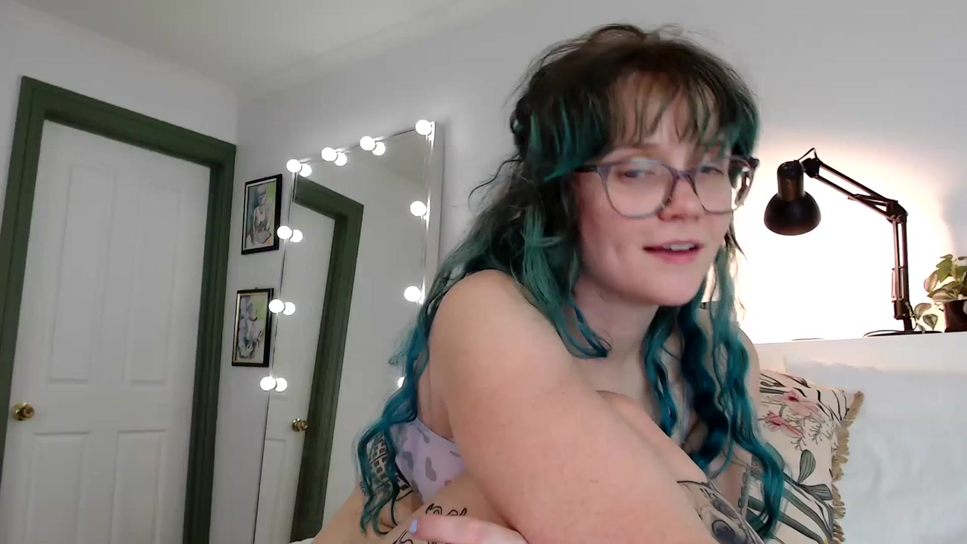 Gallery image thumbnail from Heidiv's myfreecams stream on, 11/25/2023, 10:32 image 20 of 20