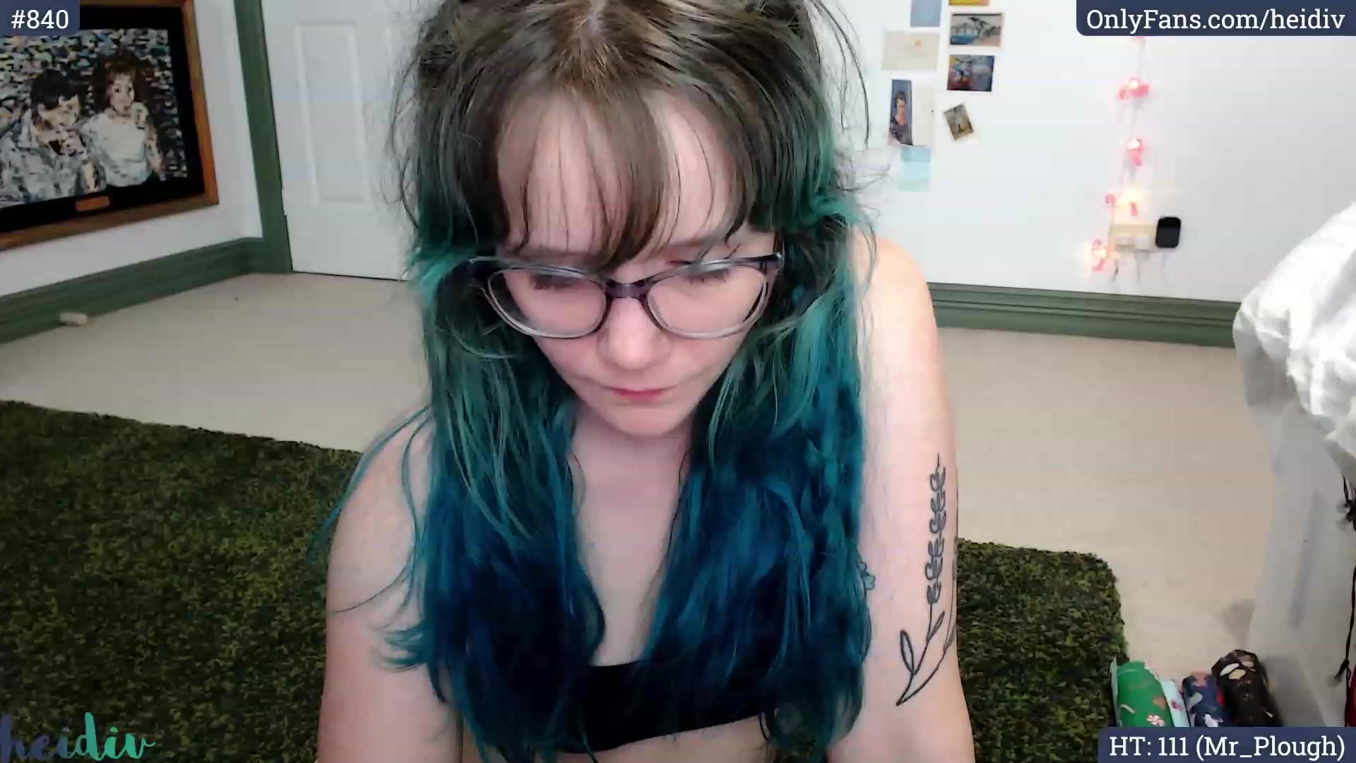Gallery image thumbnail from Heidiv's myfreecams stream on, 12/08/2023, 09:53 image 19 of 20