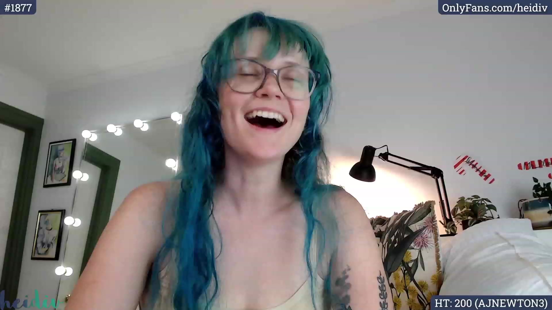 Gallery image thumbnail from Heidiv's myfreecams stream on, 01/08/2024, 09:00 image 18 of 20