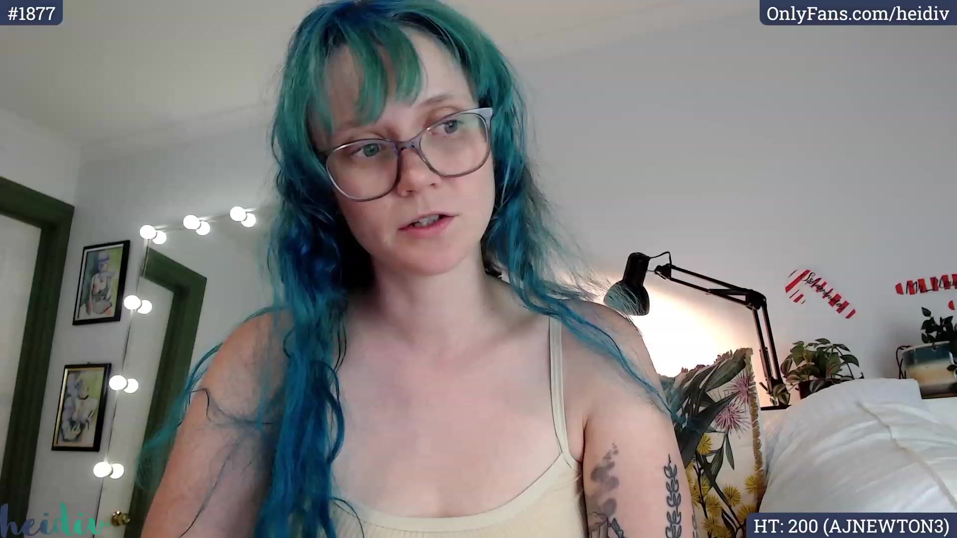 Gallery image thumbnail from Heidiv's myfreecams stream on, 01/08/2024, 09:00 image 17 of 20
