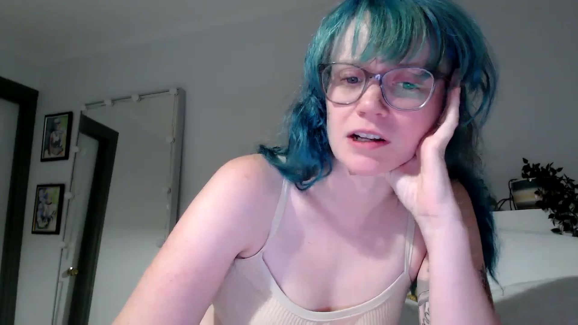 Gallery image thumbnail from Heidiv's myfreecams stream on, 01/08/2024, 09:25 image 17 of 20