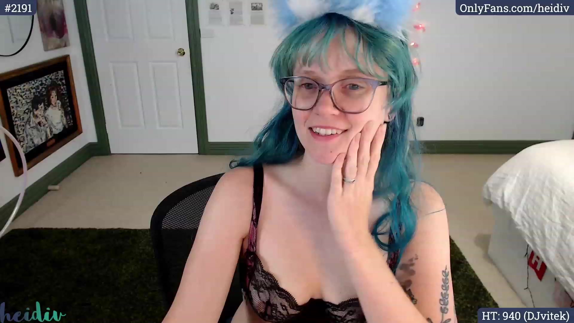Gallery image thumbnail from Heidiv's myfreecams stream on, 01/12/2024, 09:54 image 13 of 20