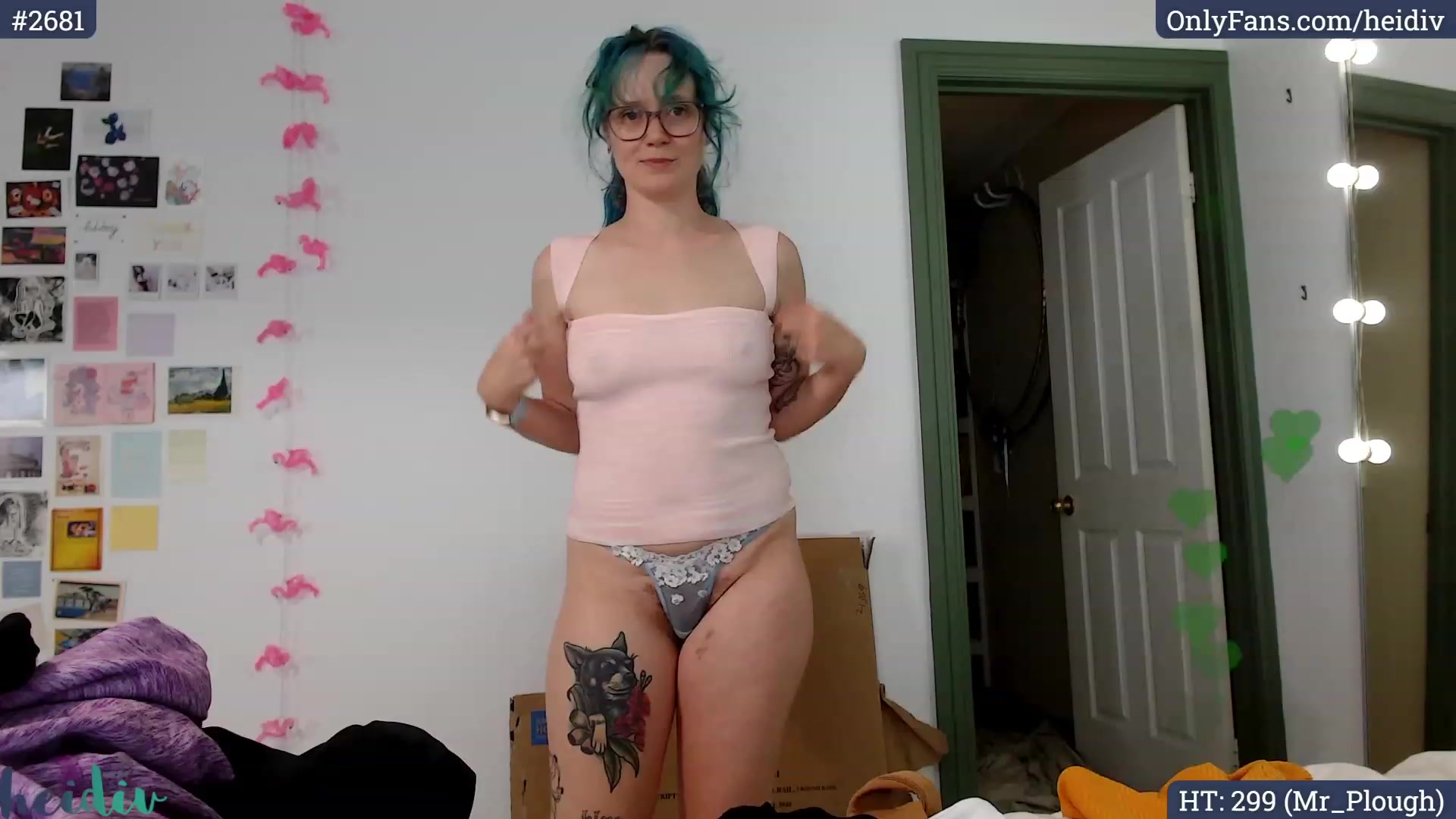 Gallery image thumbnail from Heidiv's myfreecams stream on, 02/10/2024, 09:28 image 3 of 20