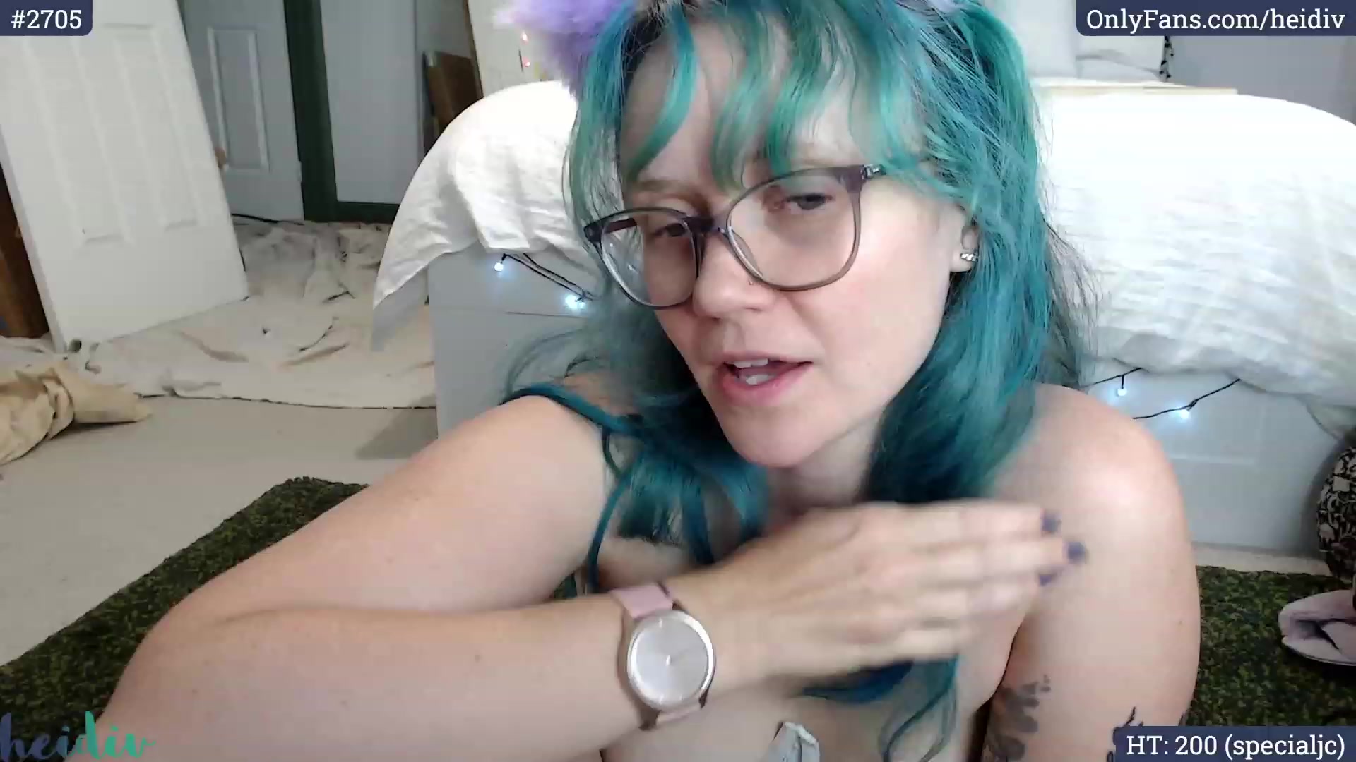 Gallery image thumbnail from Heidiv's myfreecams stream on, 02/23/2024, 10:31 image 14 of 20