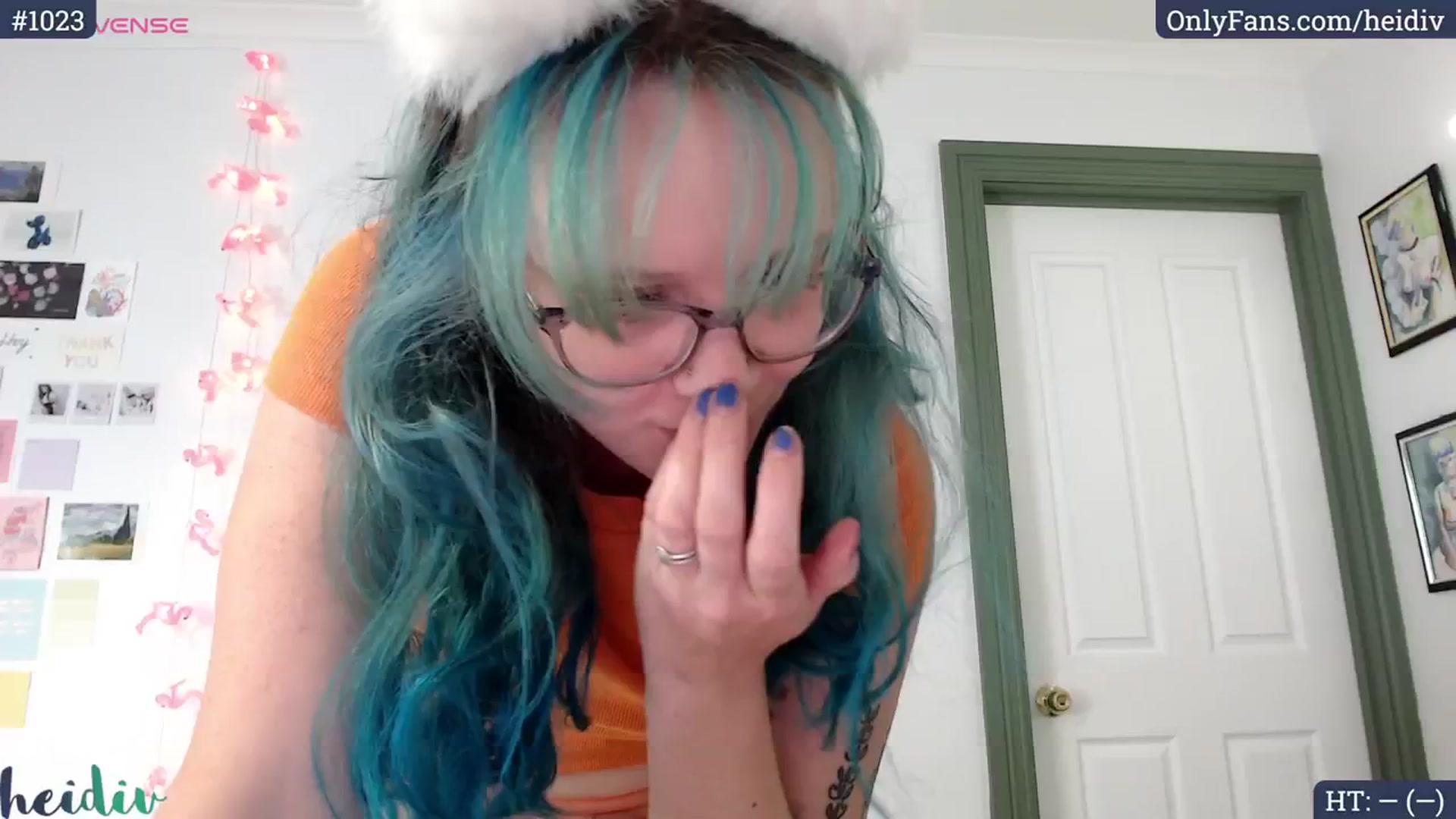 Gallery image thumbnail from Heidiv's myfreecams stream on, 03/03/2024, 05:14 image 1 of 20