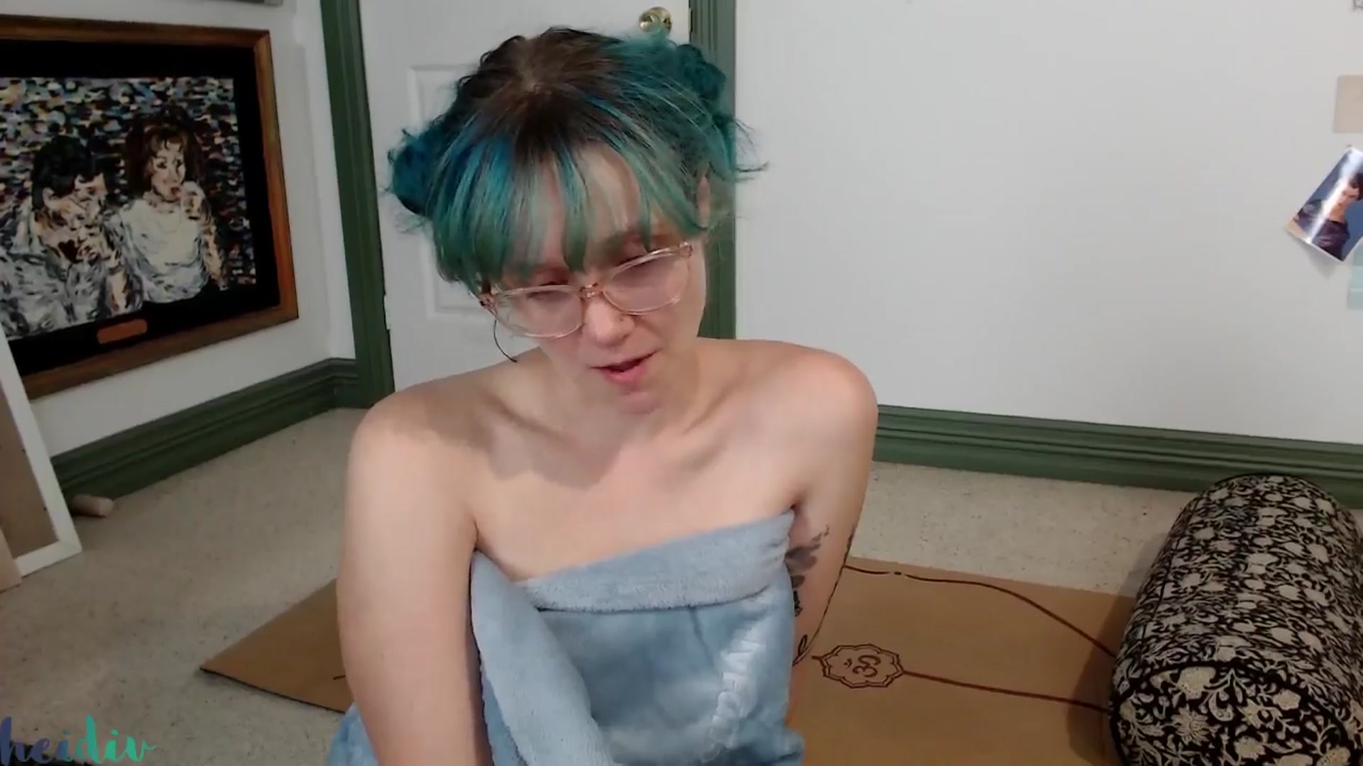 Gallery image thumbnail from Heidiv's myfreecams stream on, 03/24/2024, 11:01 image 20 of 20