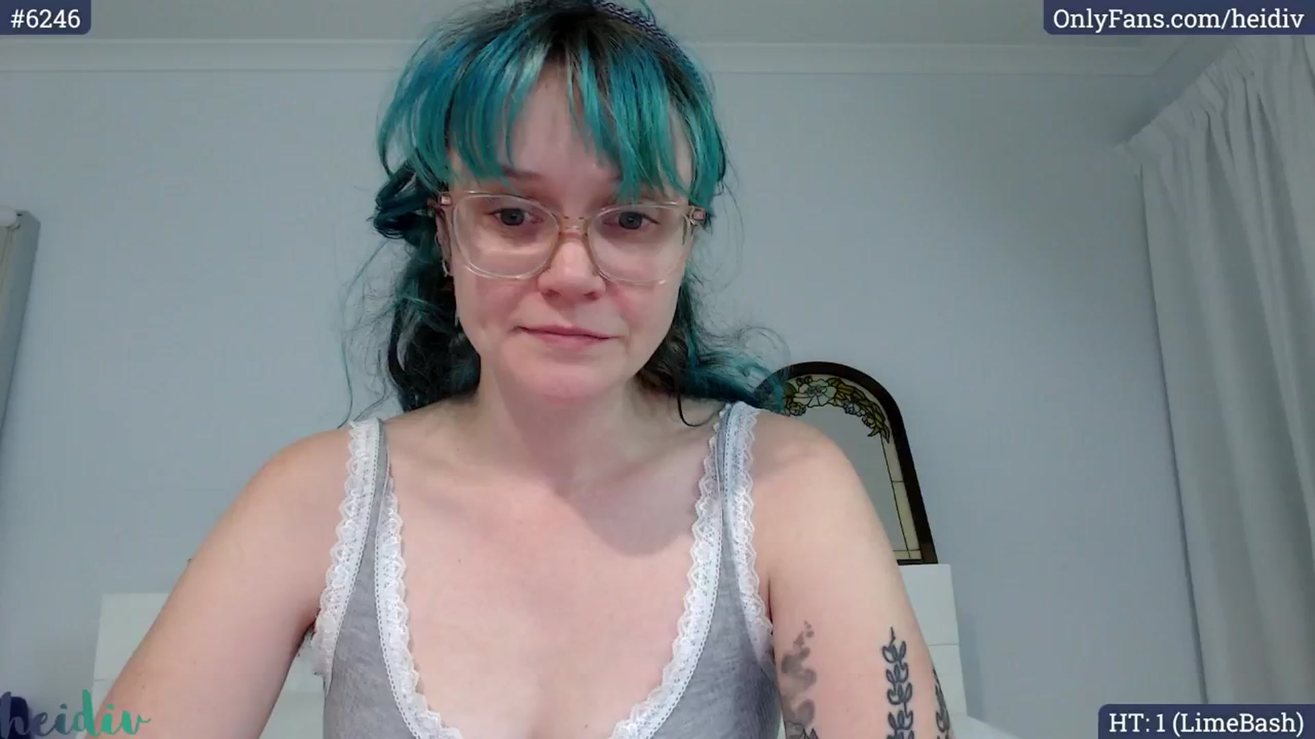 Gallery image thumbnail from Heidiv's myfreecams stream on, 04/27/2024, 09:45 image 1 of 20