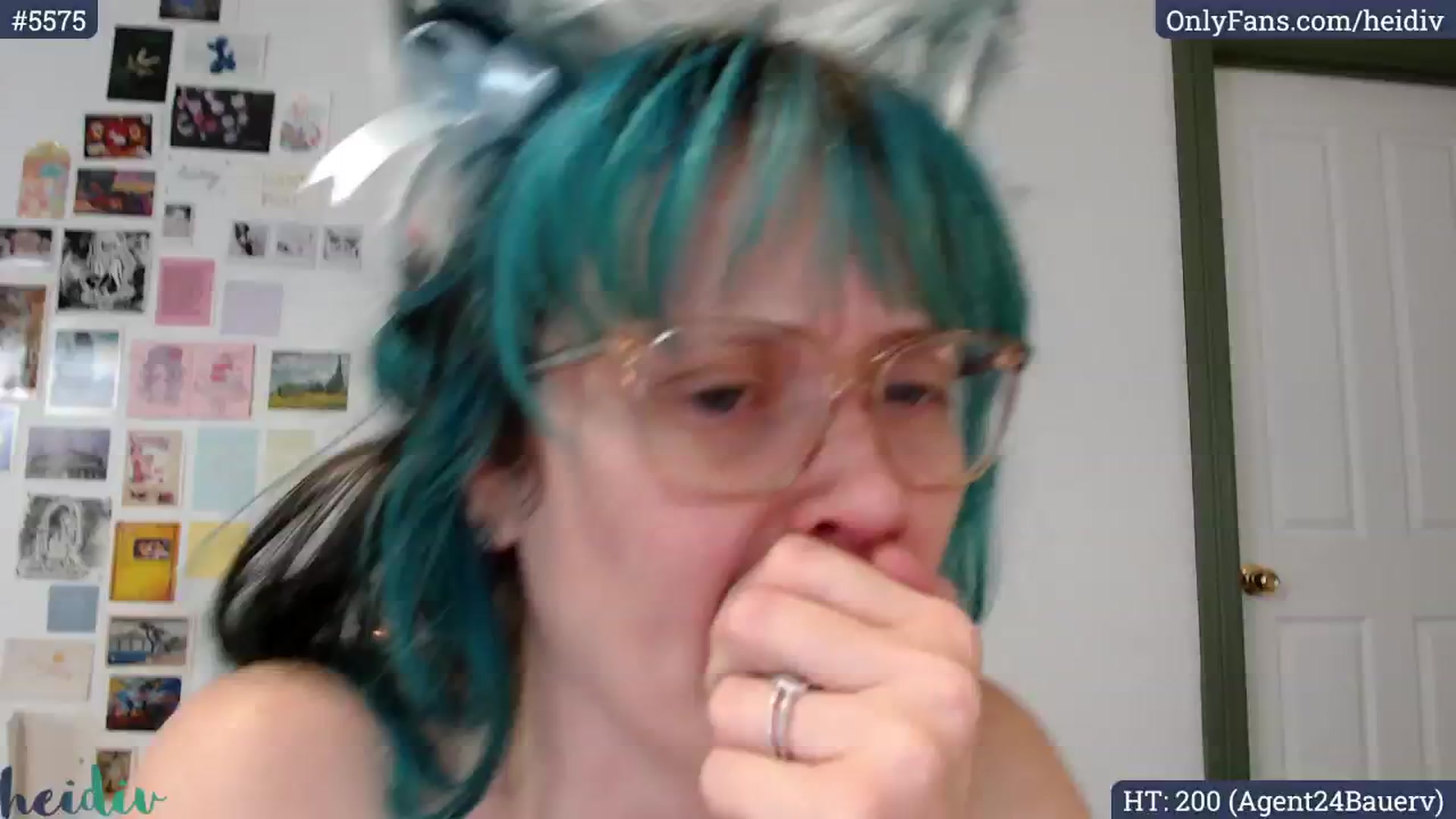 Gallery image thumbnail from Heidiv's myfreecams stream on, 04/27/2024, 11:29 image 5 of 20