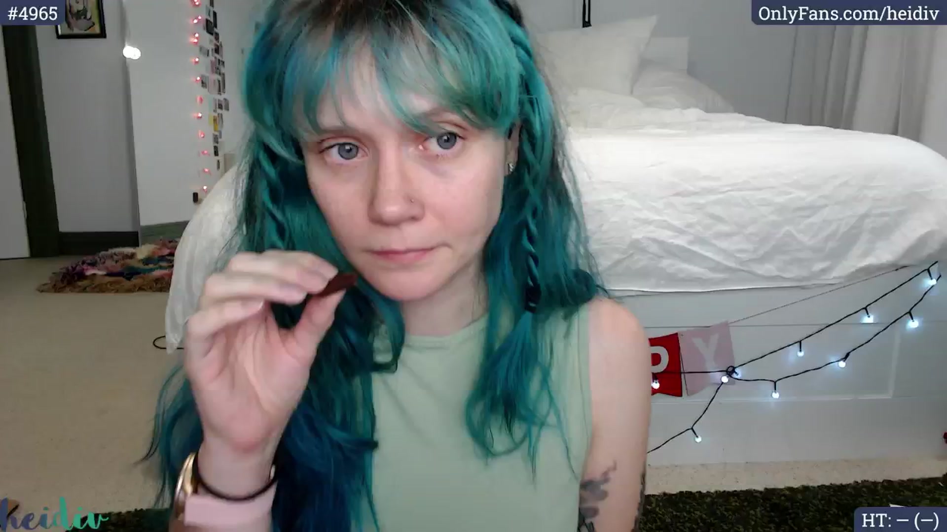 Gallery image thumbnail from Heidiv's myfreecams stream on, 05/10/2024, 12:10 image 1 of 20