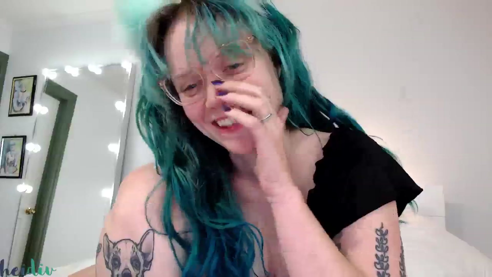 Gallery image thumbnail from Heidiv's myfreecams stream on, 05/24/2024, 09:57 image 11 of 20