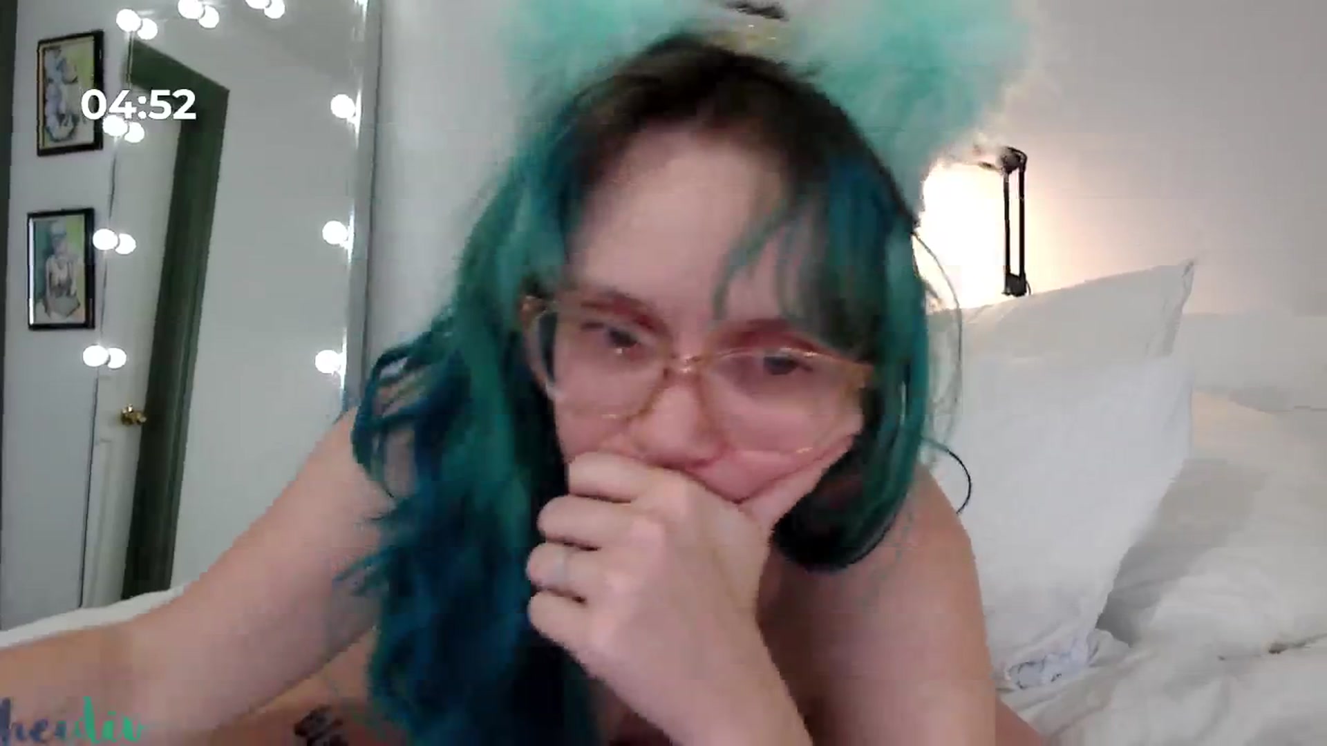 Gallery image thumbnail from Heidiv's myfreecams stream on, 05/24/2024, 11:34 image 9 of 20