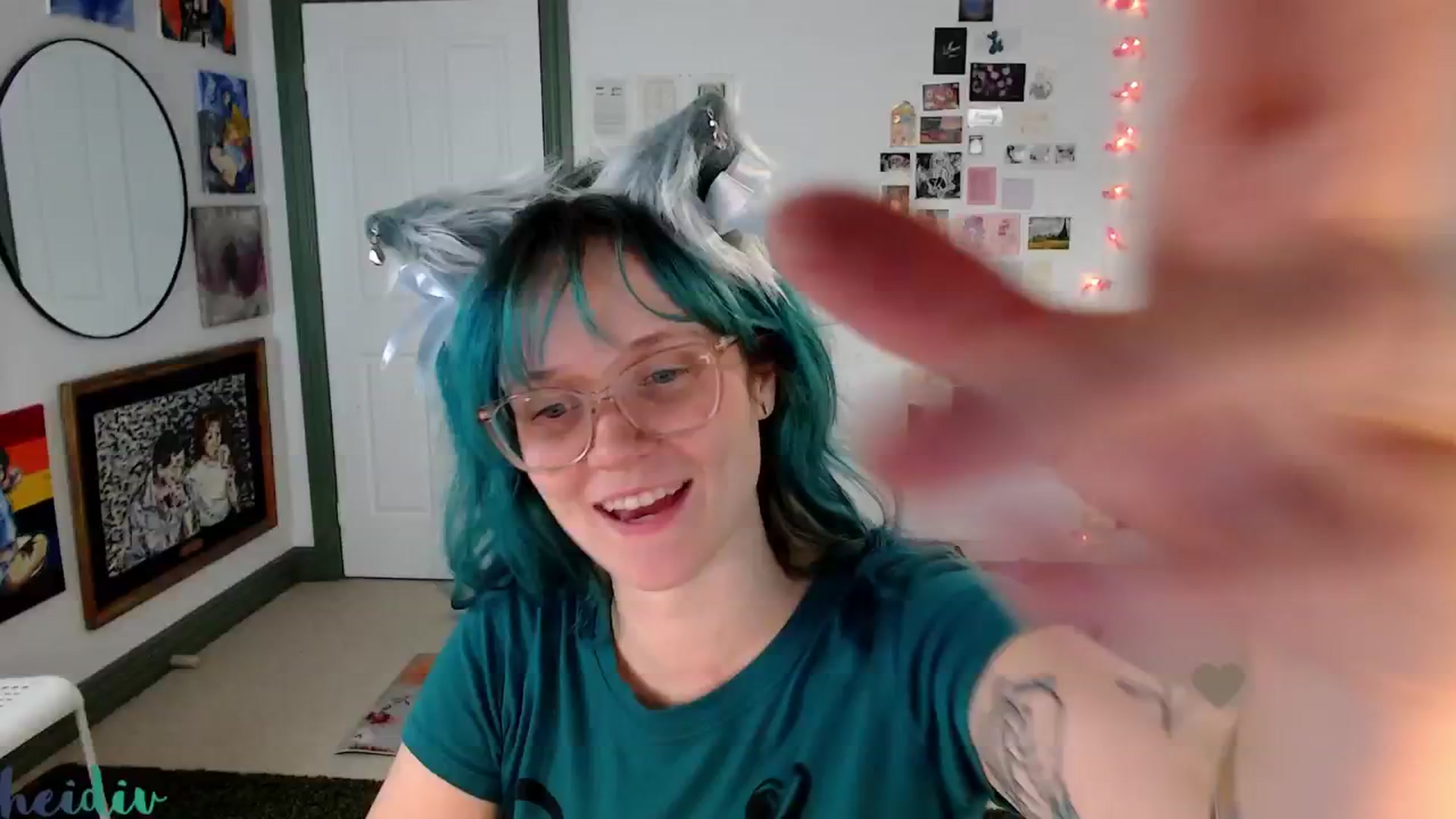 Gallery image thumbnail from Heidiv's myfreecams stream on, 06/03/2024, 12:17 image 3 of 20