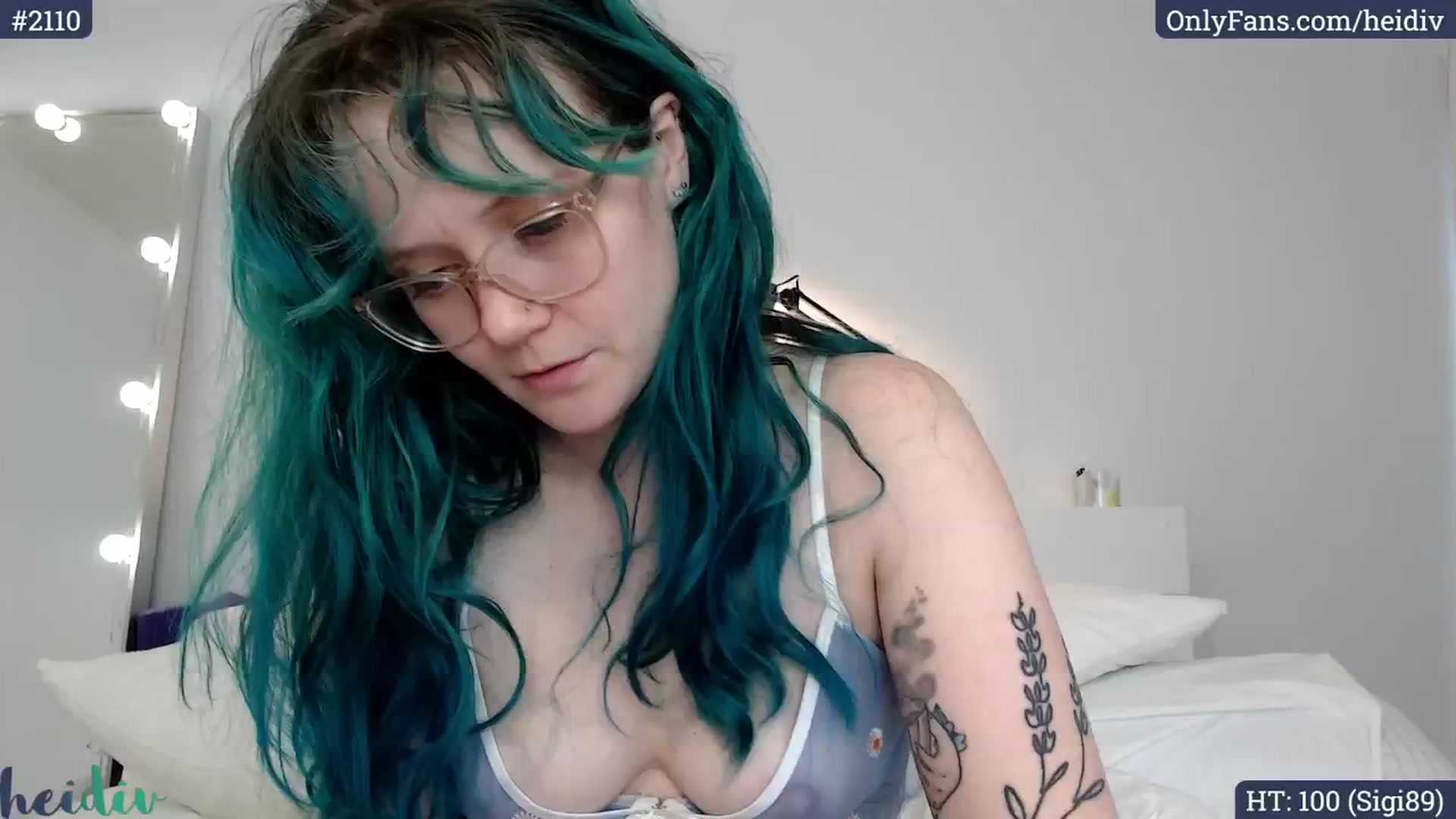 Gallery image thumbnail from Heidiv's myfreecams stream on, 07/08/2024, 04:04 image 3 of 20