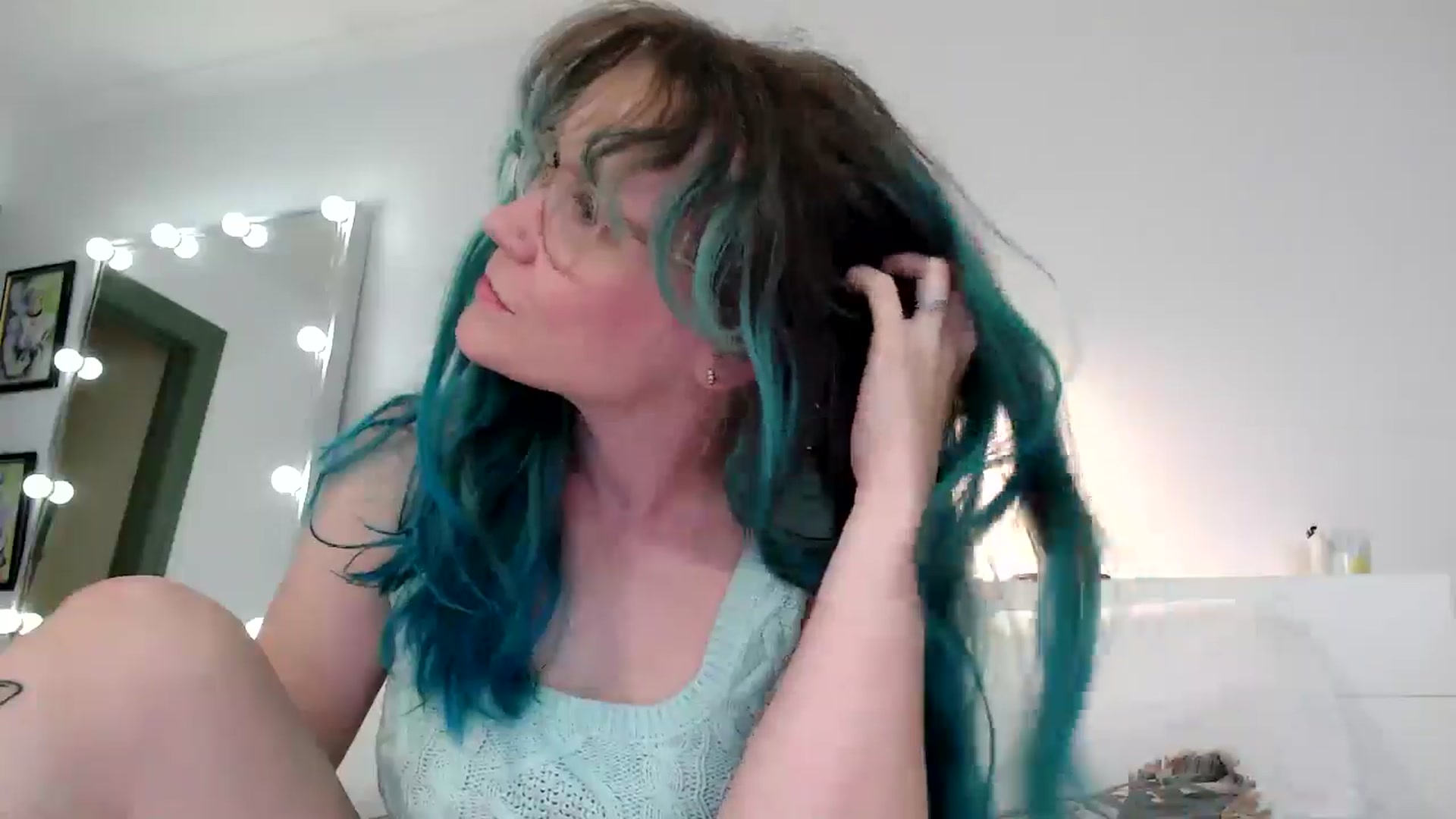 Gallery image thumbnail from Heidiv's myfreecams stream on, 08/25/2024, 10:23 image 3 of 20