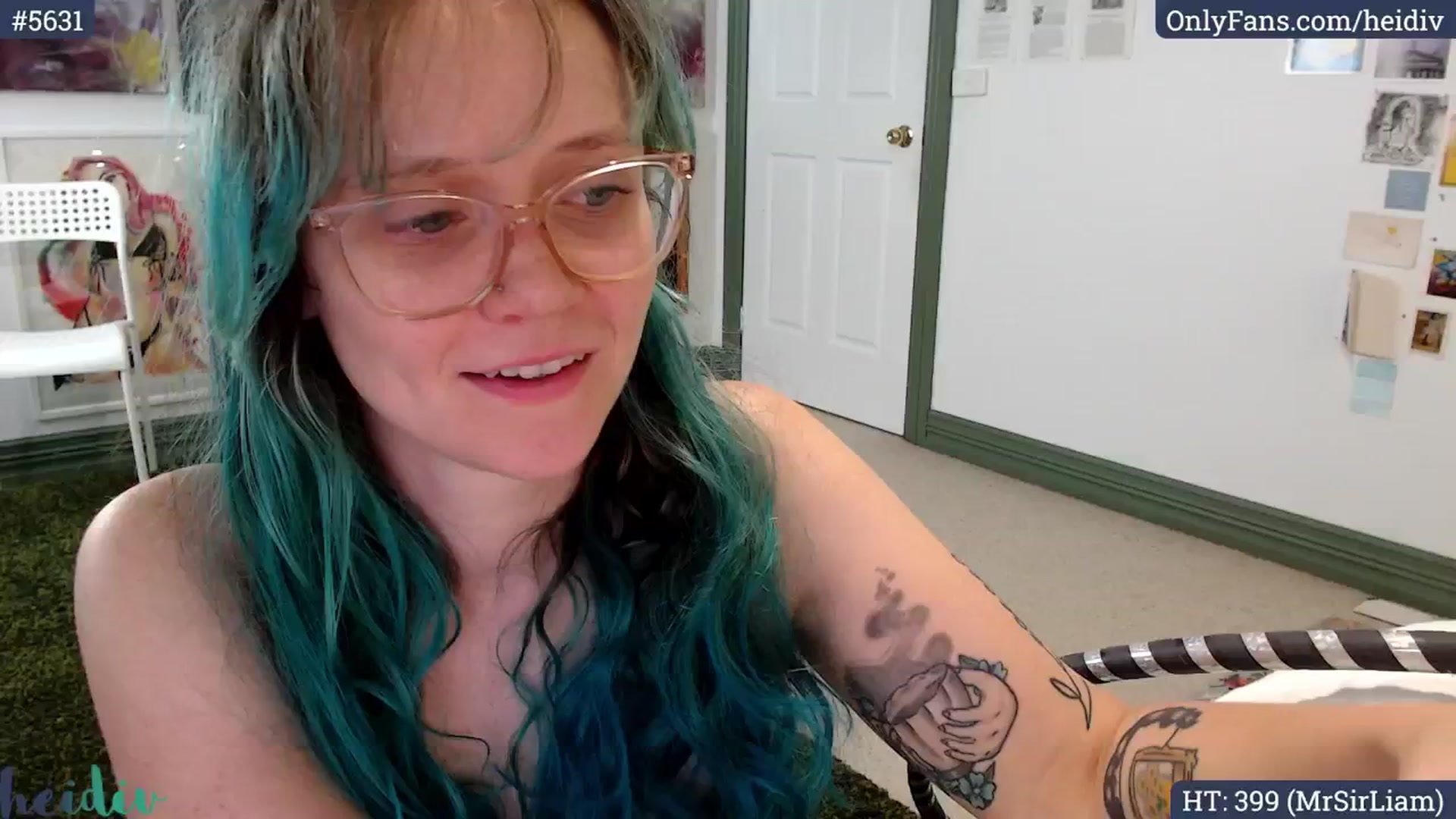 Gallery image thumbnail from Heidiv's myfreecams stream on, 08/26/2024, 02:04 image 6 of 20