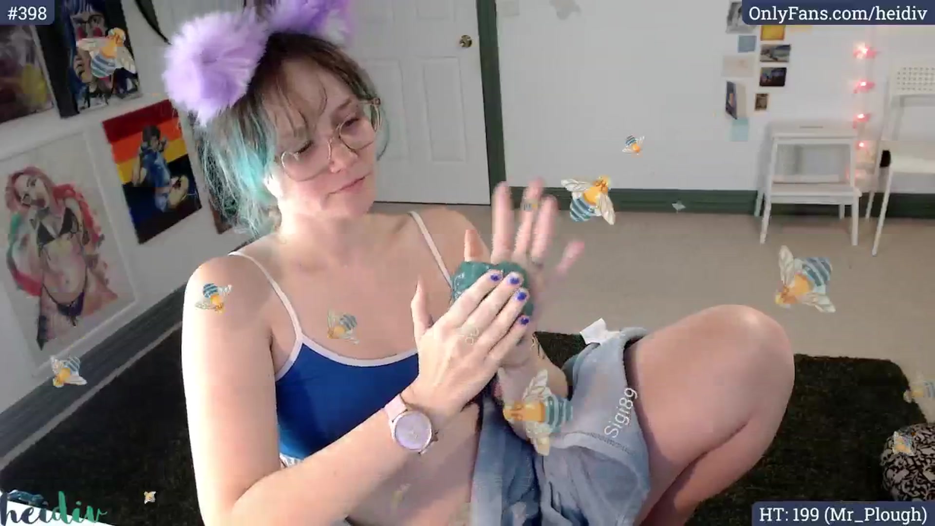 Gallery image thumbnail from Heidiv's myfreecams stream on, 09/01/2024, 11:18 image 10 of 20