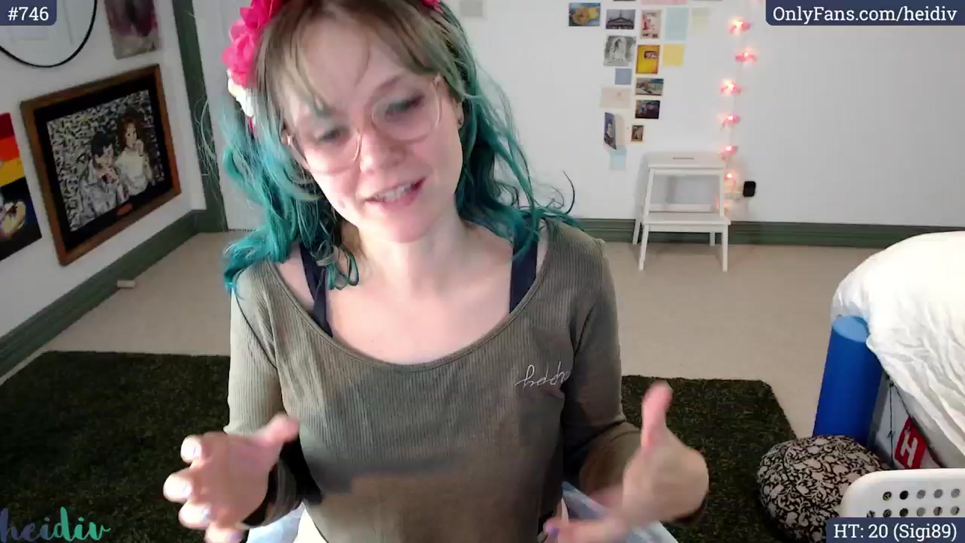 Gallery image thumbnail from Heidiv's myfreecams stream on, 09/02/2024, 01:15 image 1 of 20