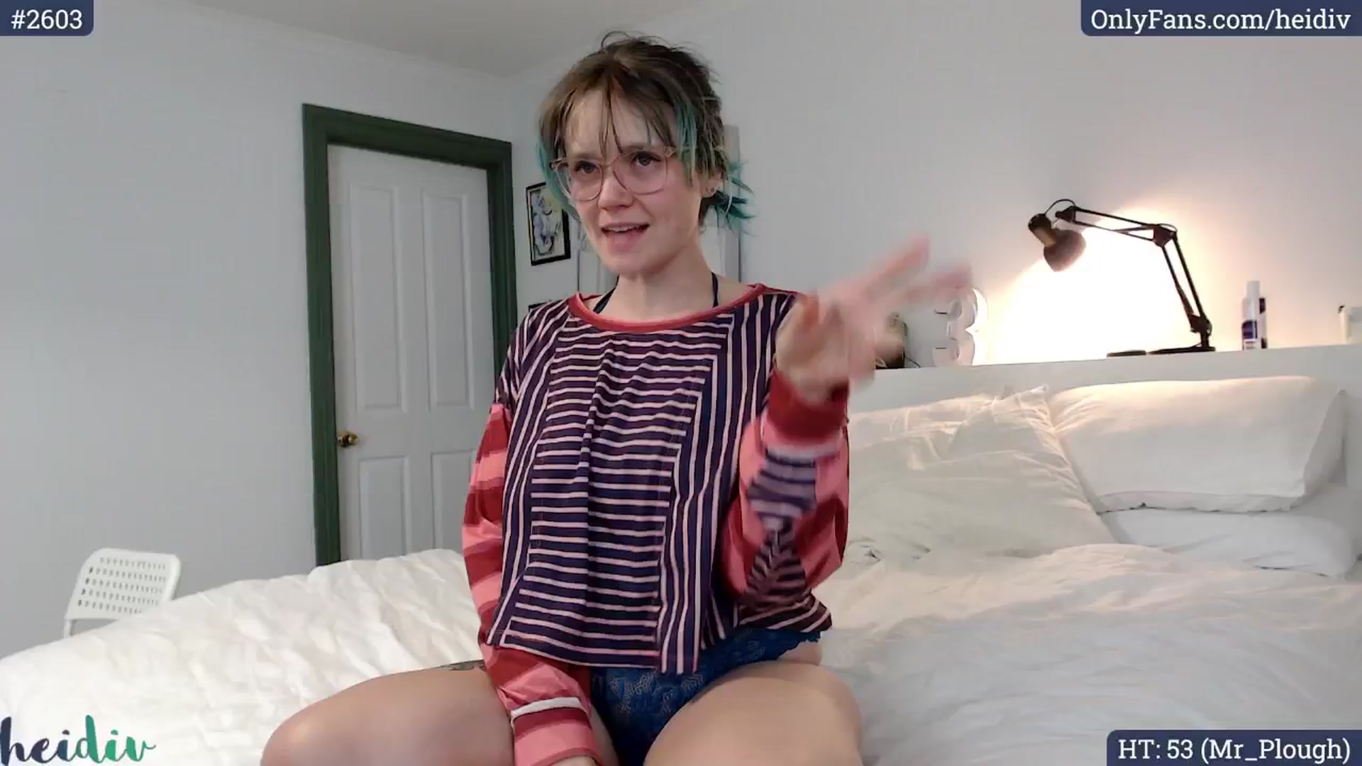 Gallery image thumbnail from Heidiv's myfreecams stream on, 09/07/2024, 10:35 image 5 of 20