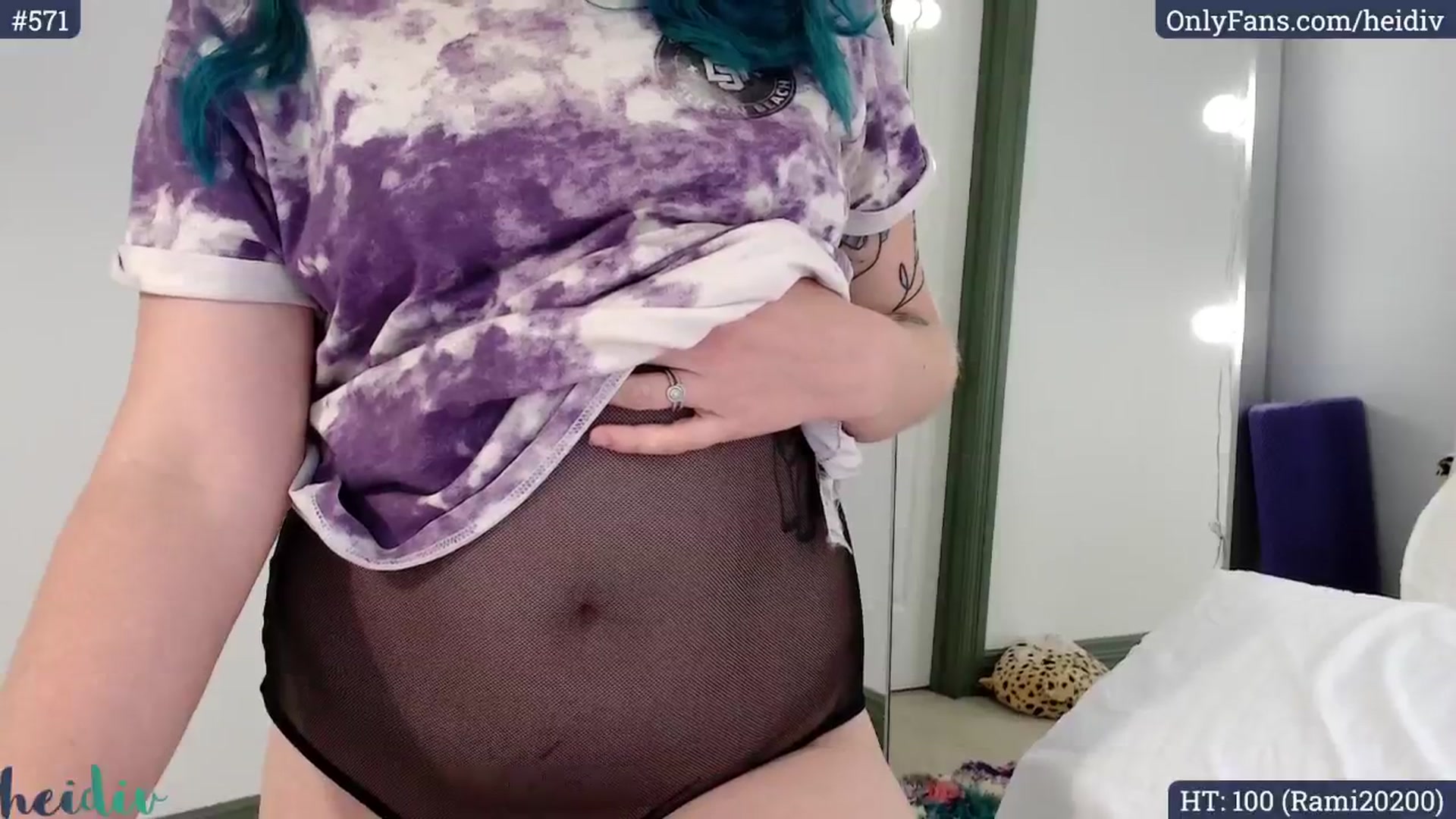 Gallery image thumbnail from Heidiv's myfreecams stream on, 10/07/2024, 01:02 image 19 of 20