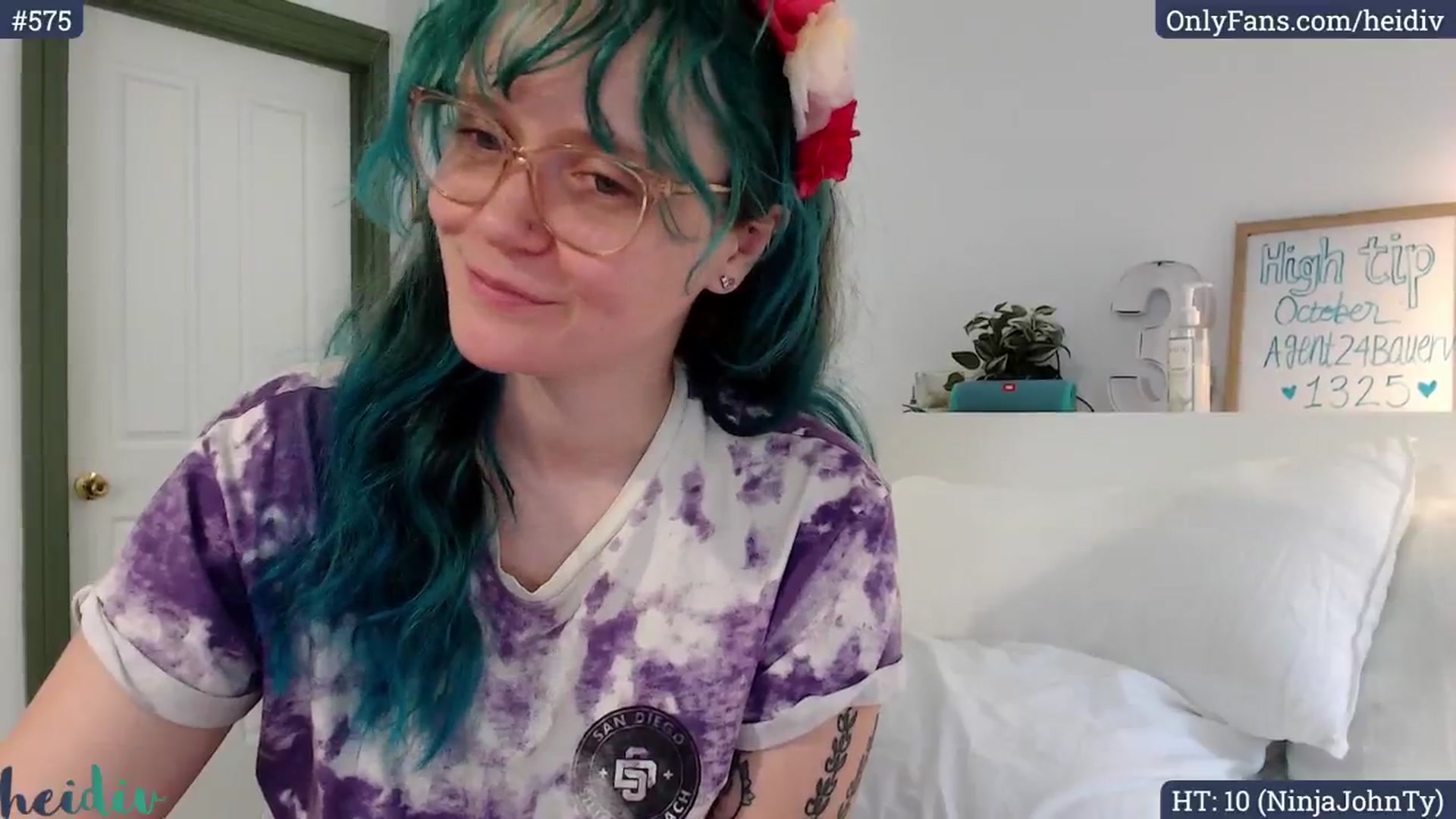 Gallery image thumbnail from Heidiv's myfreecams stream on, 10/07/2024, 01:02 image 2 of 20