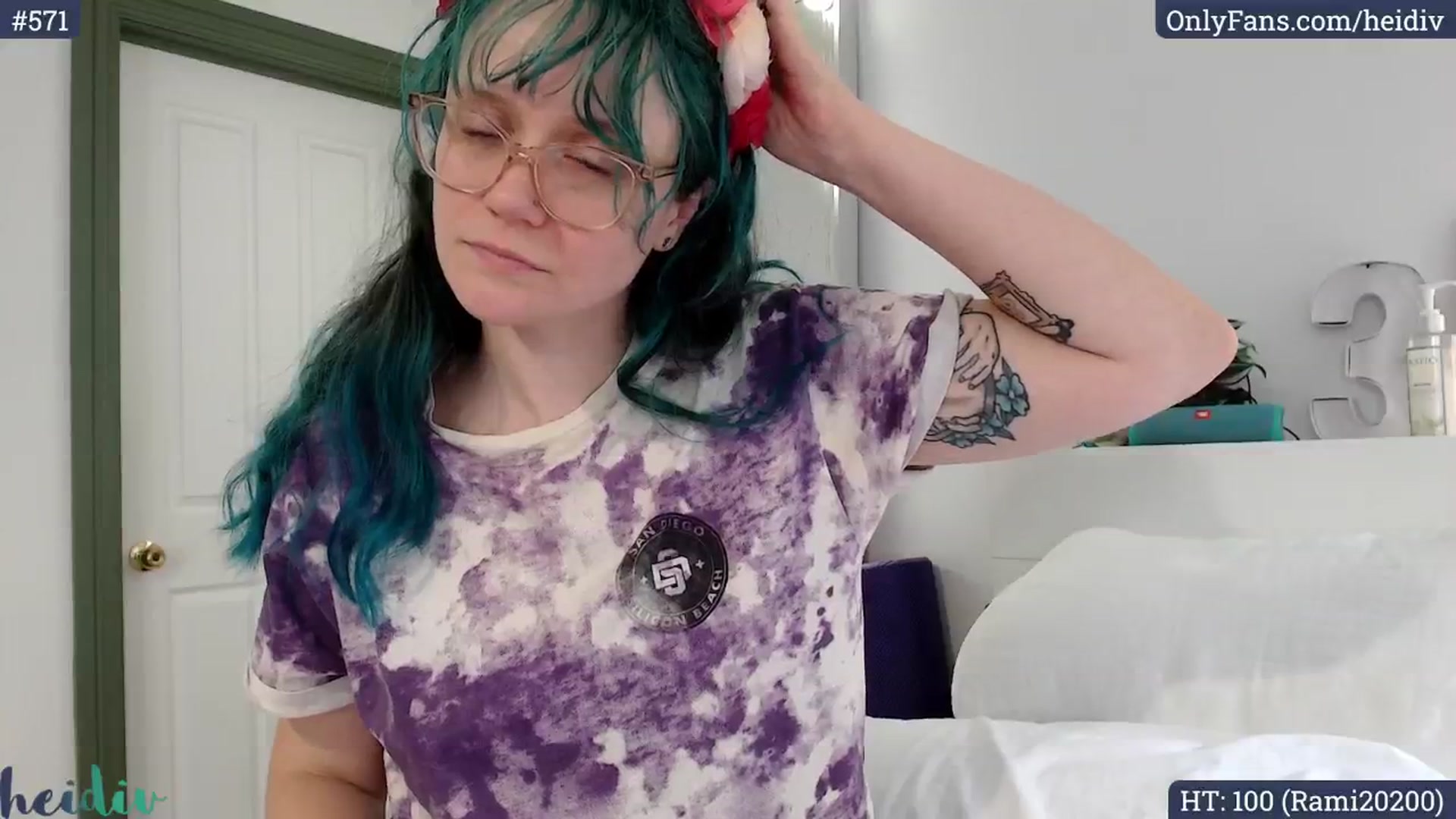 Gallery image thumbnail from Heidiv's myfreecams stream on, 10/07/2024, 01:02 image 20 of 20