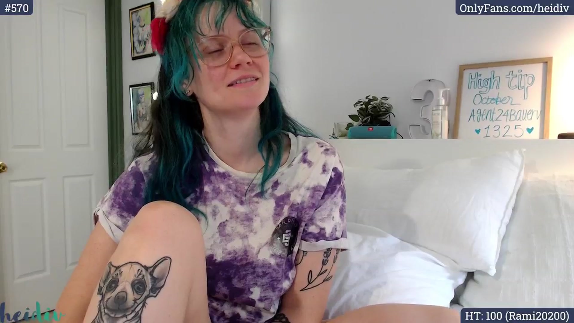 Gallery image thumbnail from Heidiv's myfreecams stream on, 10/07/2024, 01:02 image 10 of 20